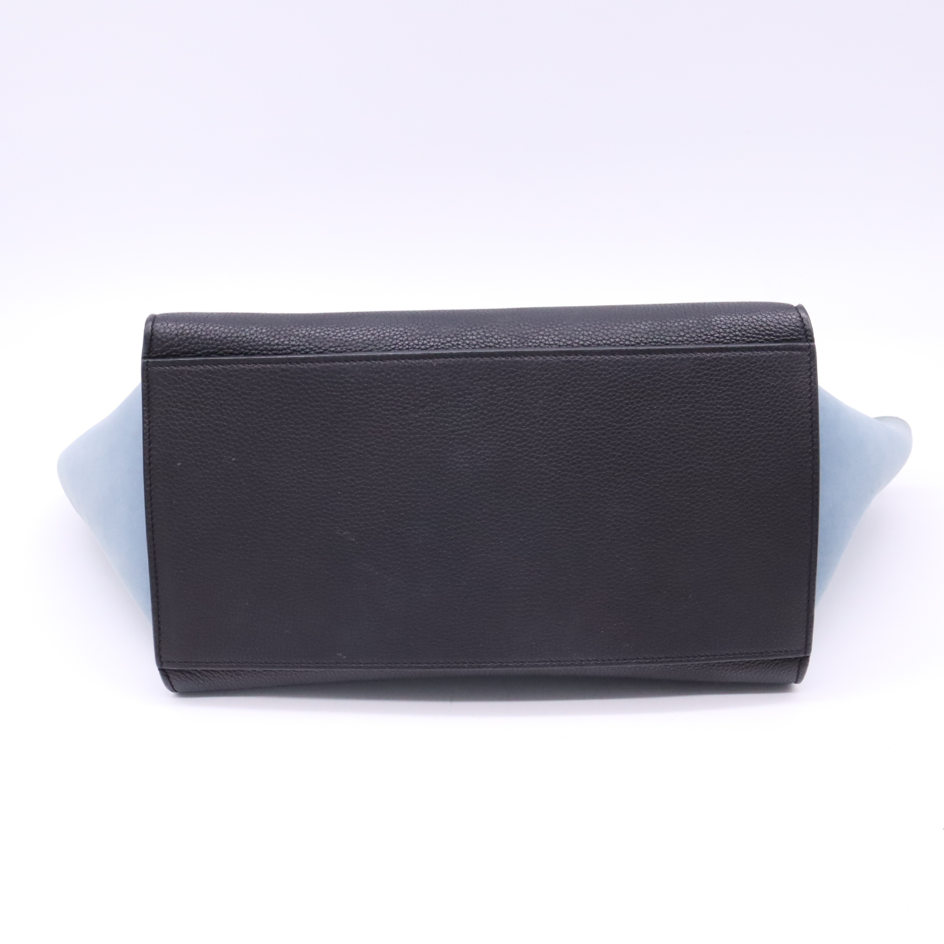 Traveler's Small Handbag, Leather, Black/Blue, with Strap and Dust Bag. — view 5