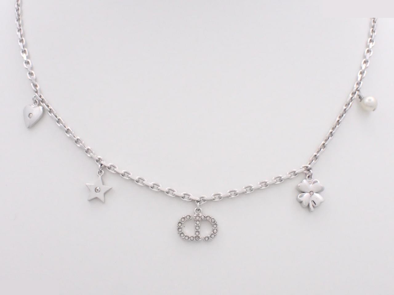 Silver stone chain, approximately 42 cm
