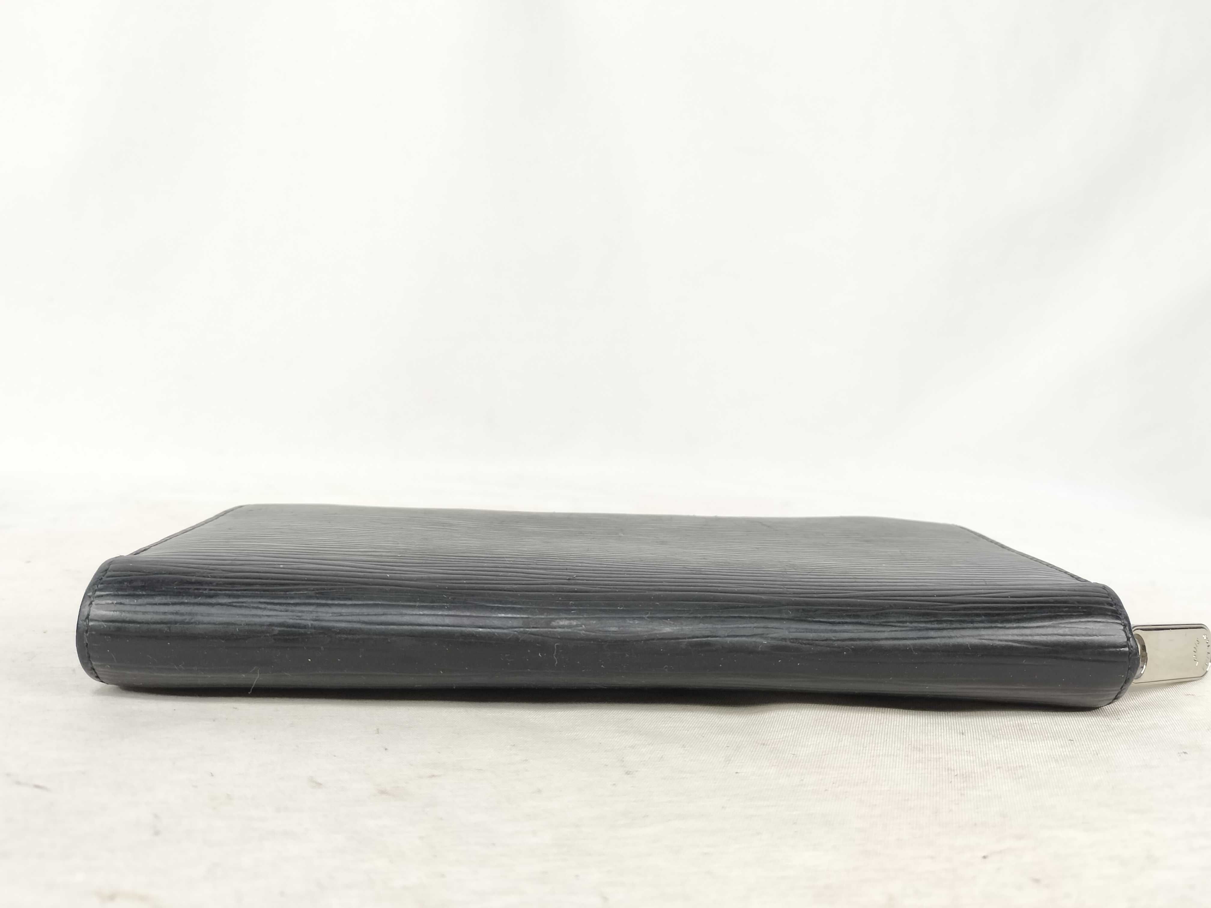 Epi Louis Vuitton Epi Zippy Wallet Long Wallet — view 3