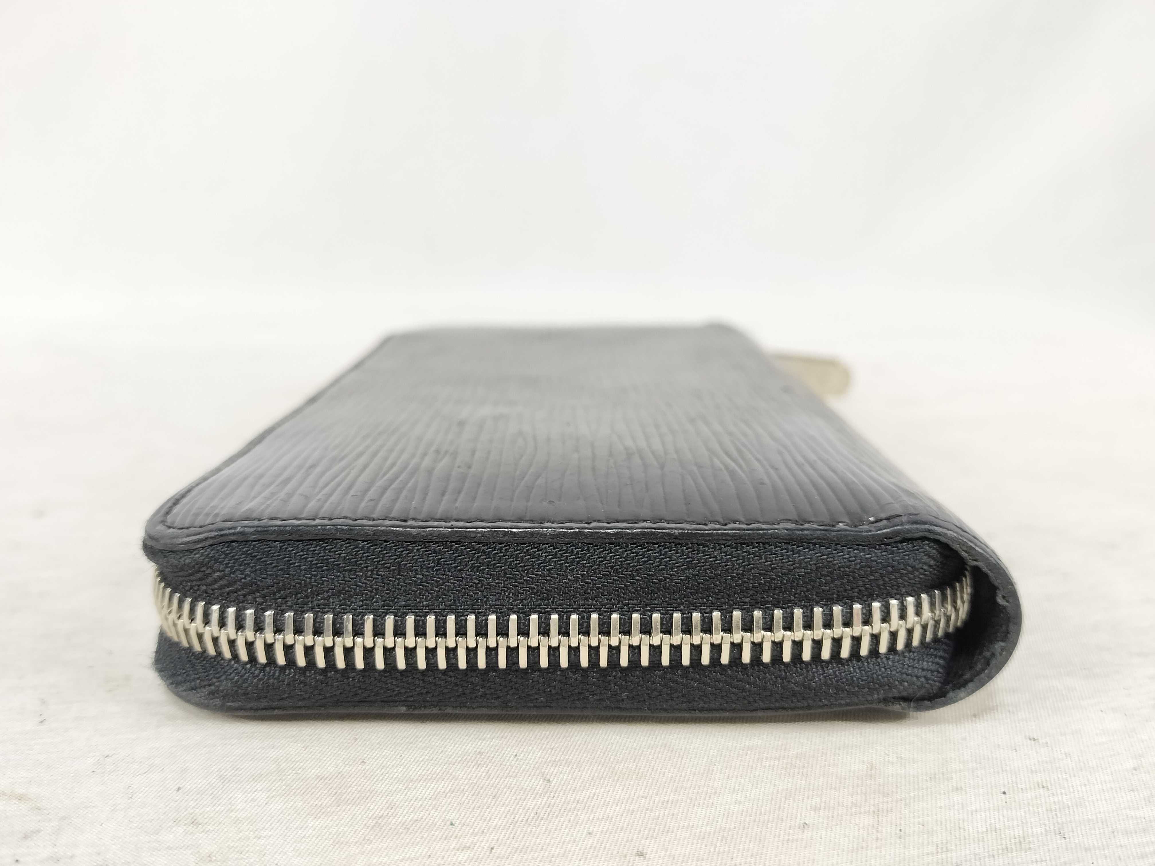 Epi Louis Vuitton Epi Zippy Wallet Long Wallet — view 5