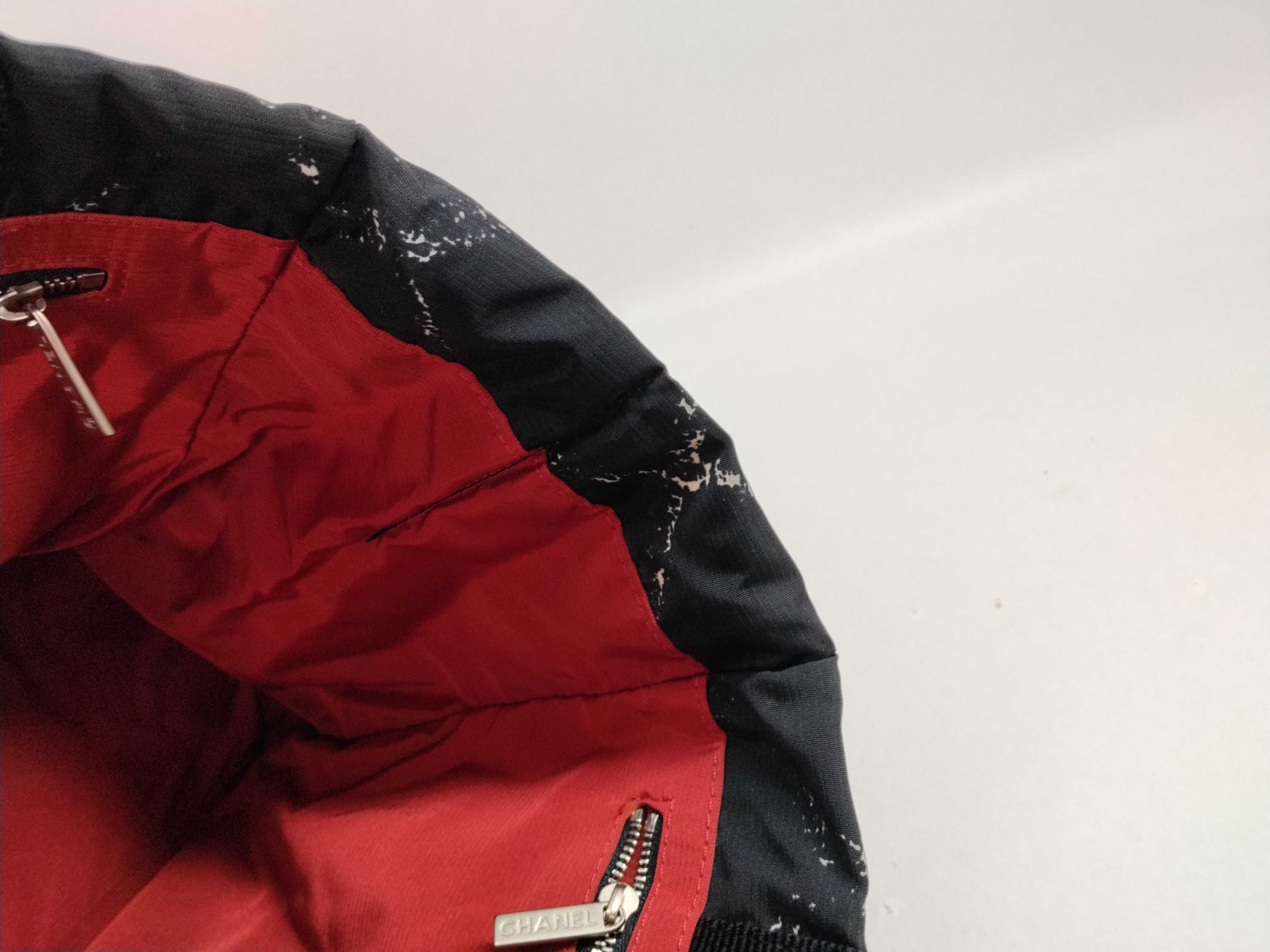 Old Travel Line Nylon Tote Bag — view 9