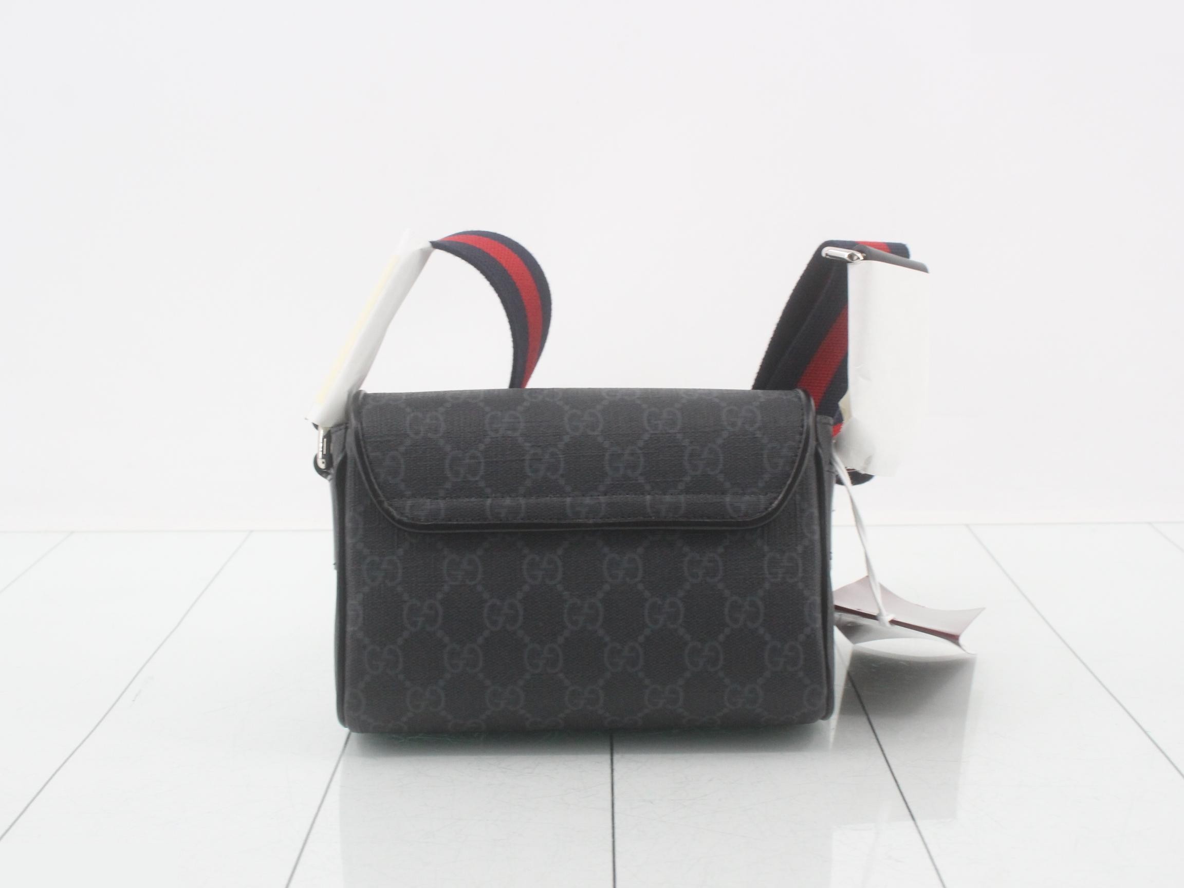 Unused GG Shoulder Bag with Sherry Strap — view 2