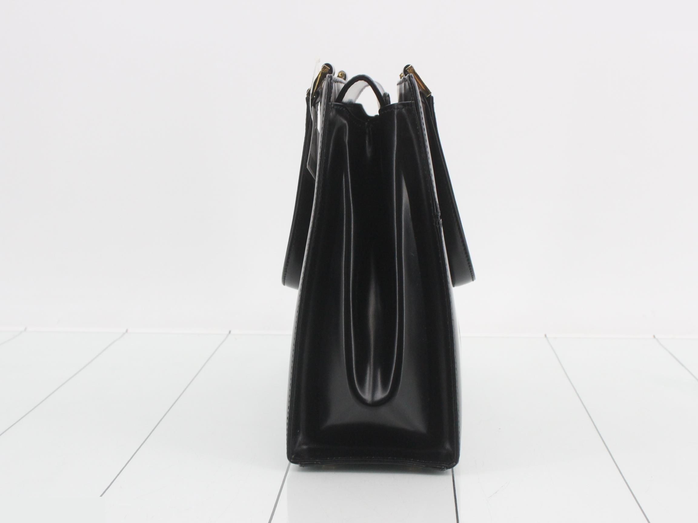 Logo plate, leather, black, with dust bag, W28 H23 D10 — view 4