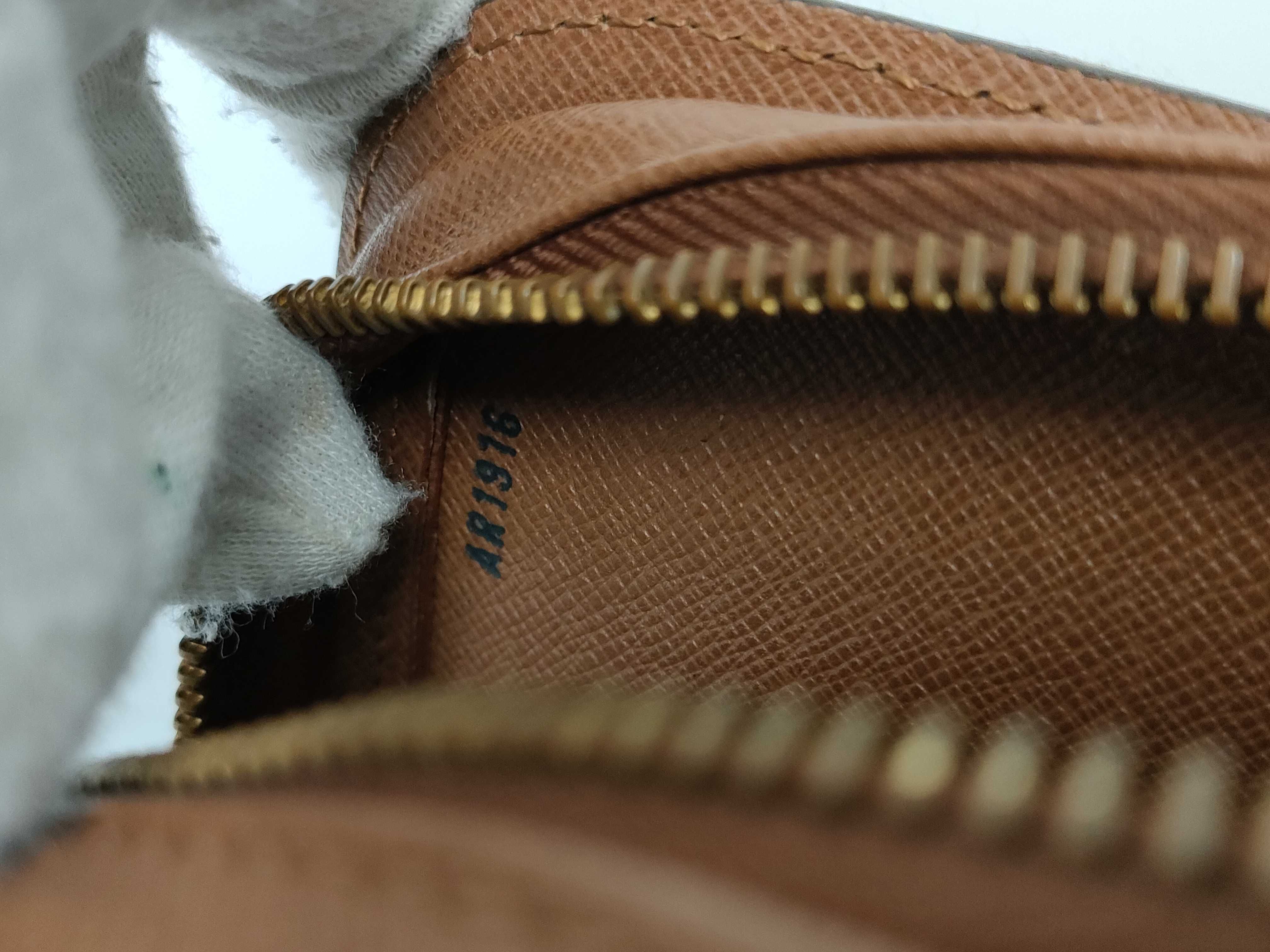 Monogram Louis Vuitton Monogram Orsay M51790 AR1916 Brown Handbag — view 13