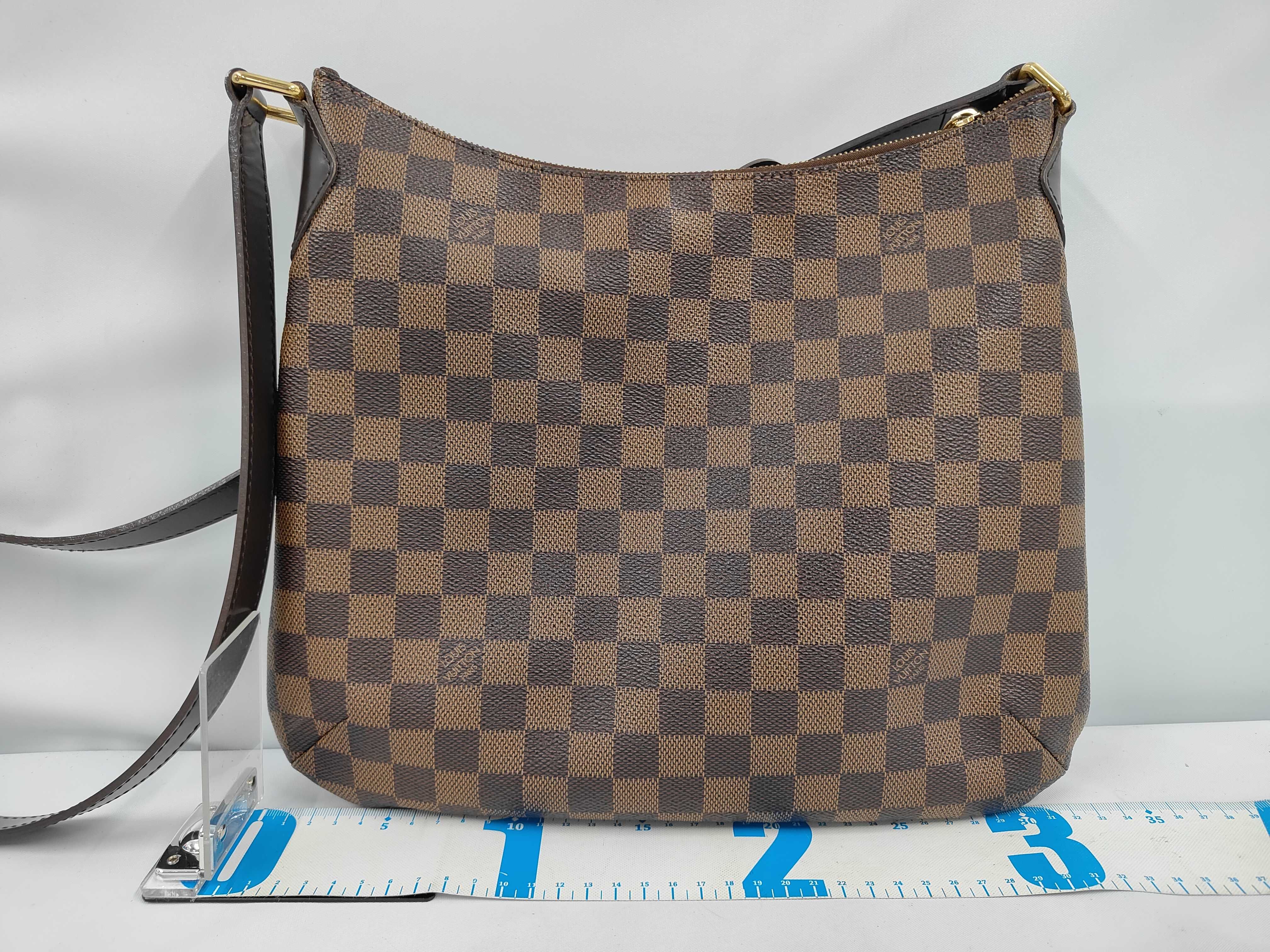 Damier Bloomsbury PM Shoulder Bag — view 2