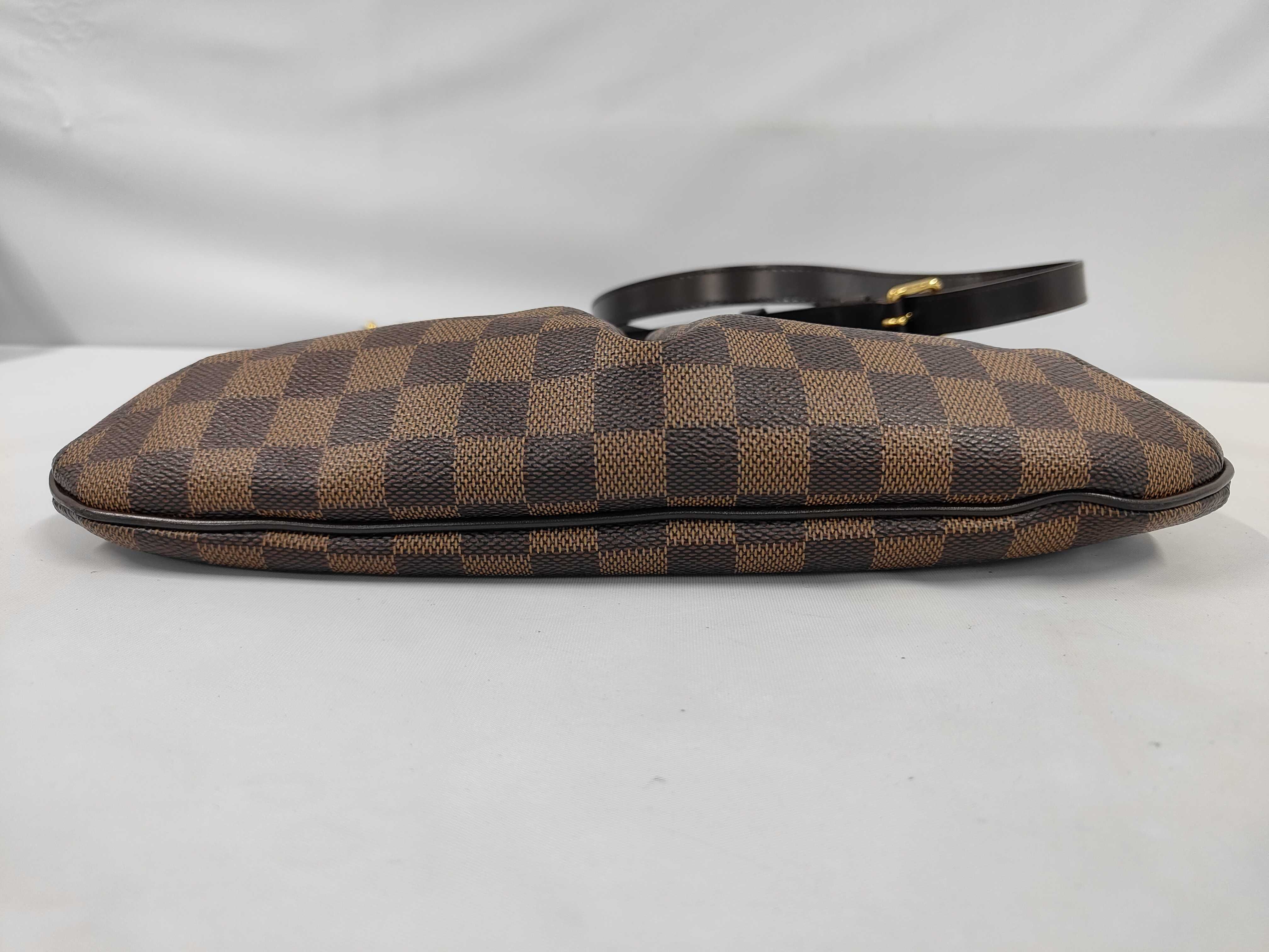 Damier Bloomsbury PM Shoulder Bag — view 3