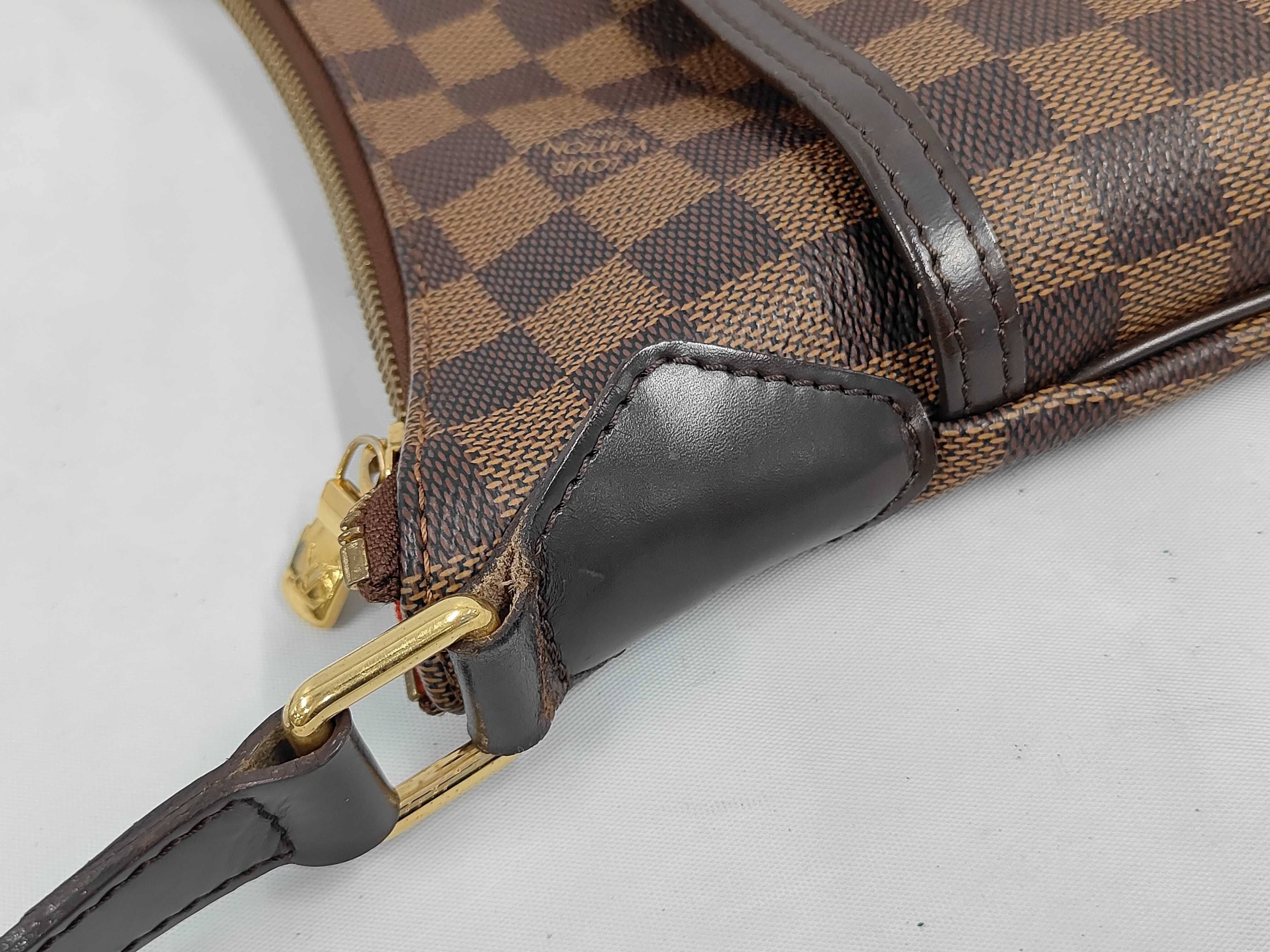 Damier Bloomsbury PM Shoulder Bag — view 6