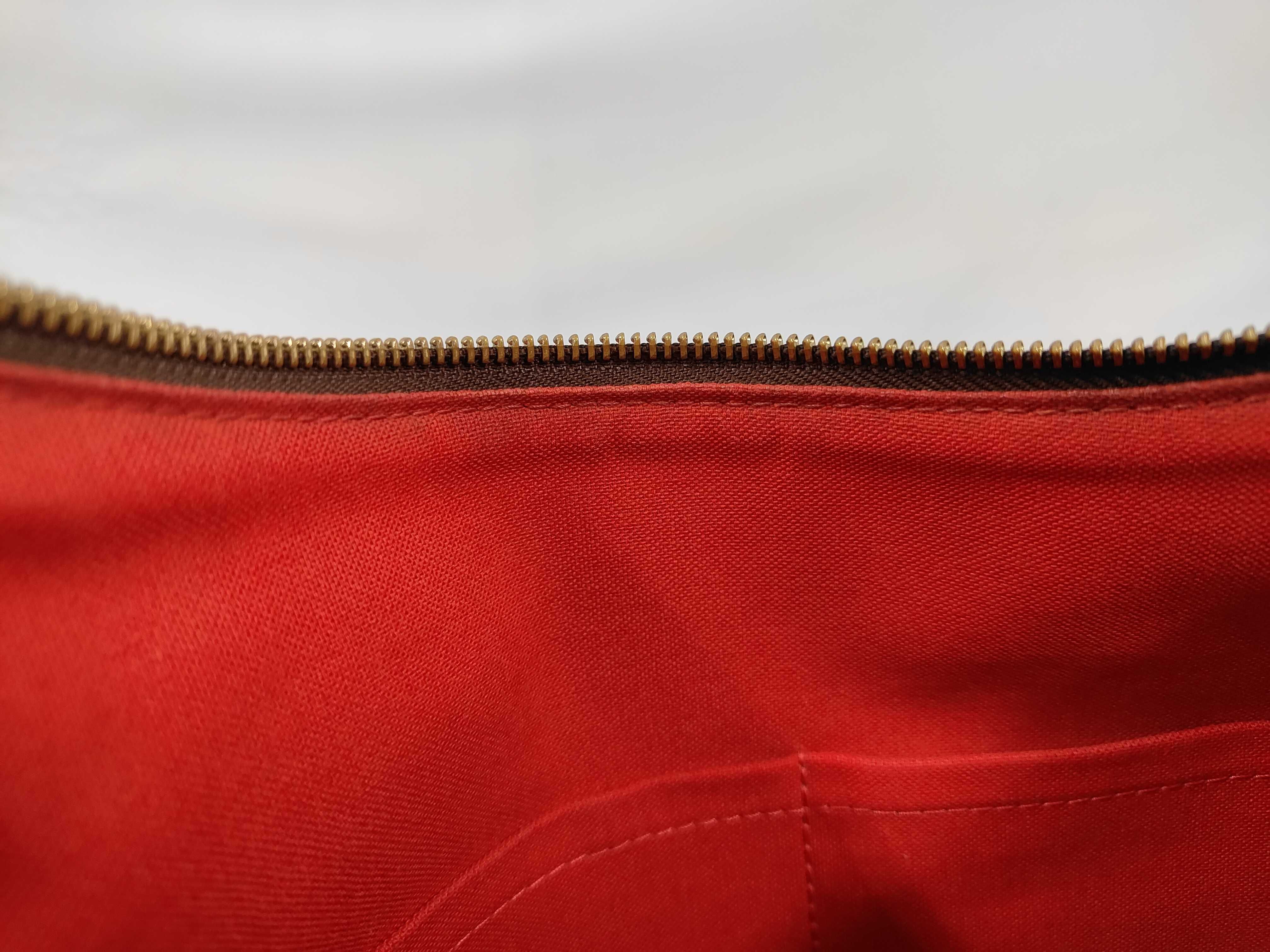 Damier Bloomsbury PM Shoulder Bag — view 8