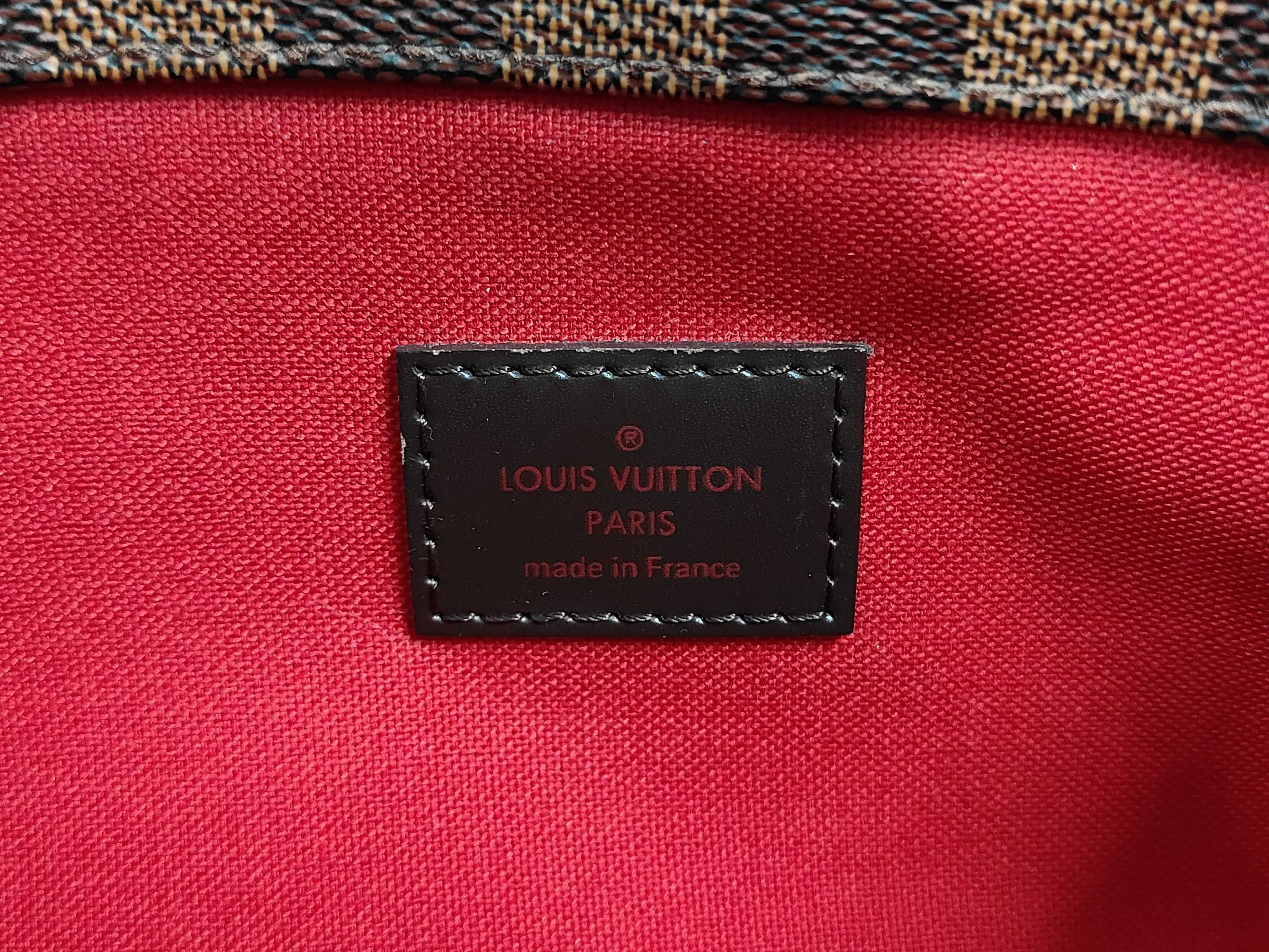 Damier Bloomsbury PM Shoulder Bag — view 9