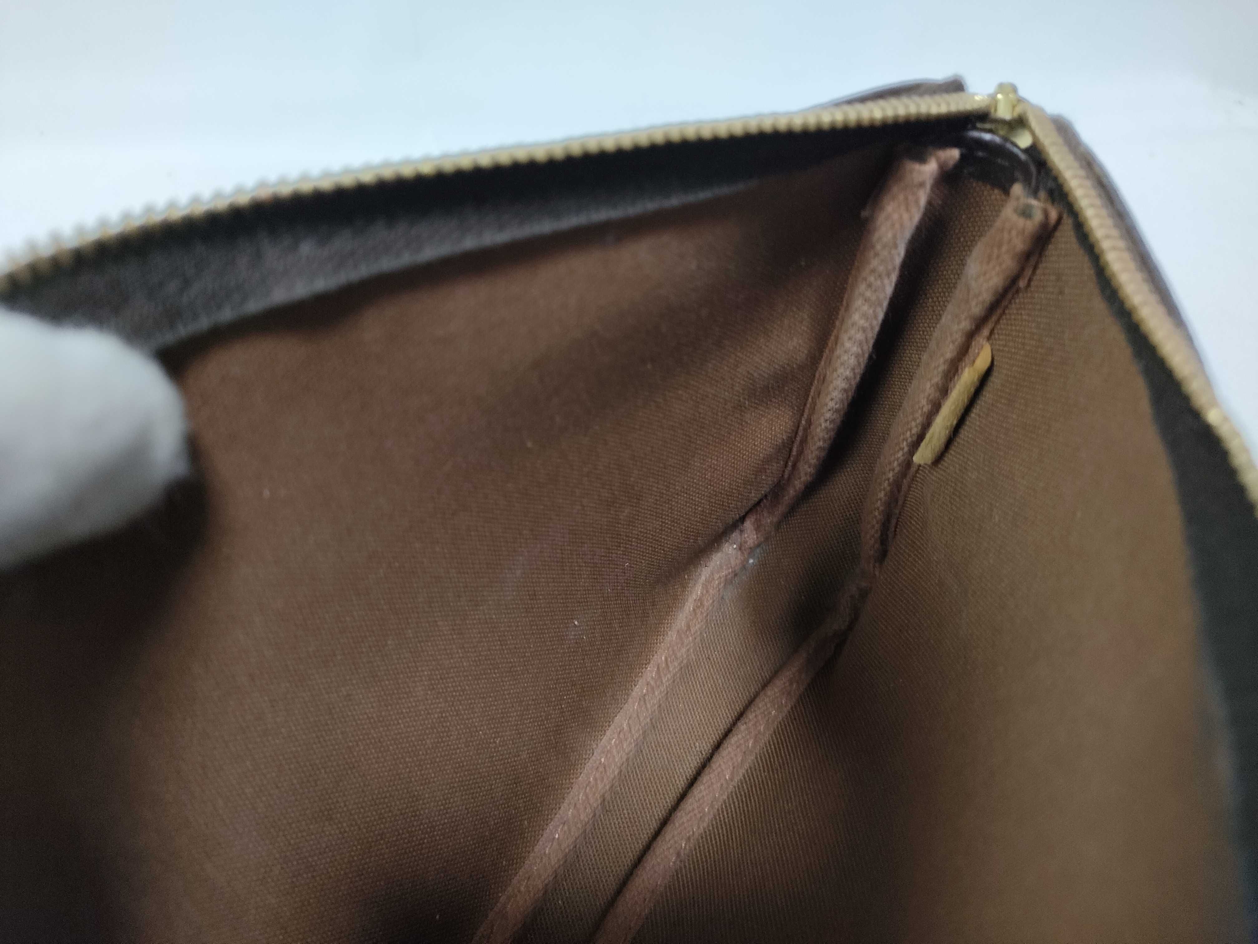 Monogram LV Pochette Accessoires M51980 Pouch — view 14