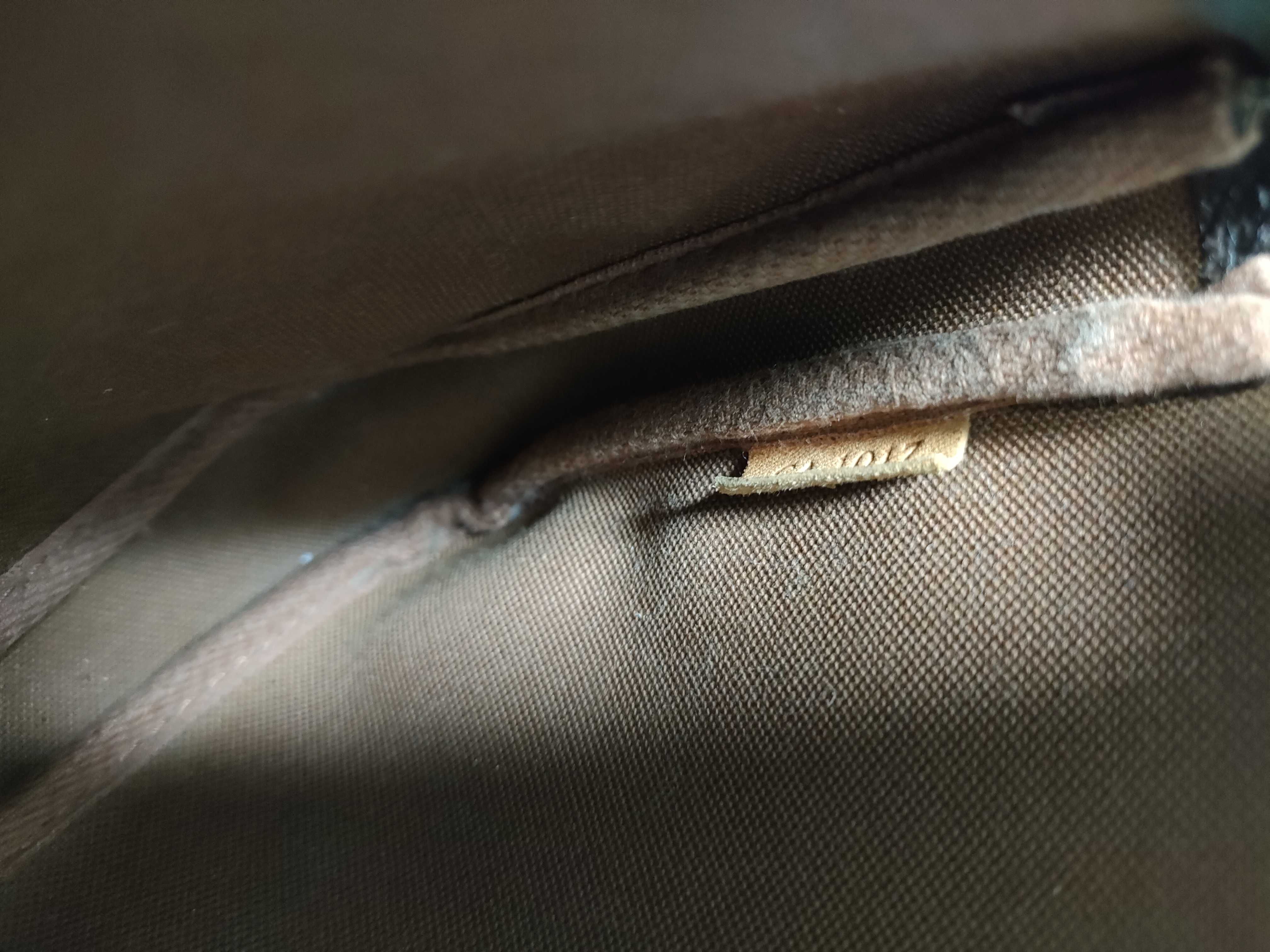 Monogram LV Pochette Accessoires M51980 Pouch — view 15