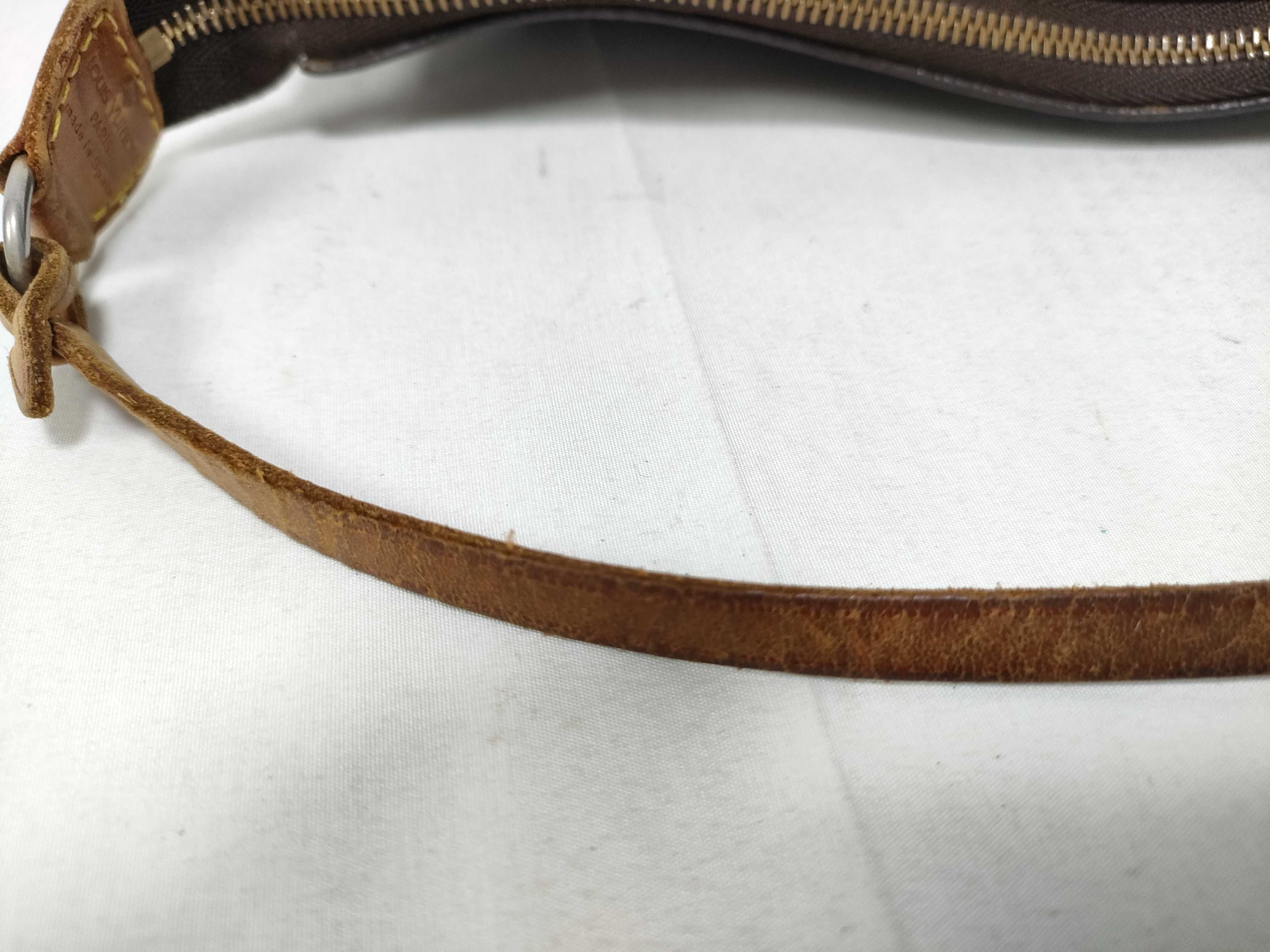 Monogram LV Pochette Accessoires M51980 Pouch — view 10