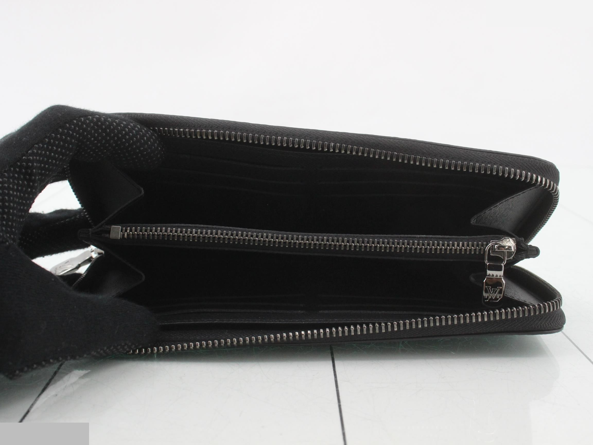 Zippy Wallet — view 4