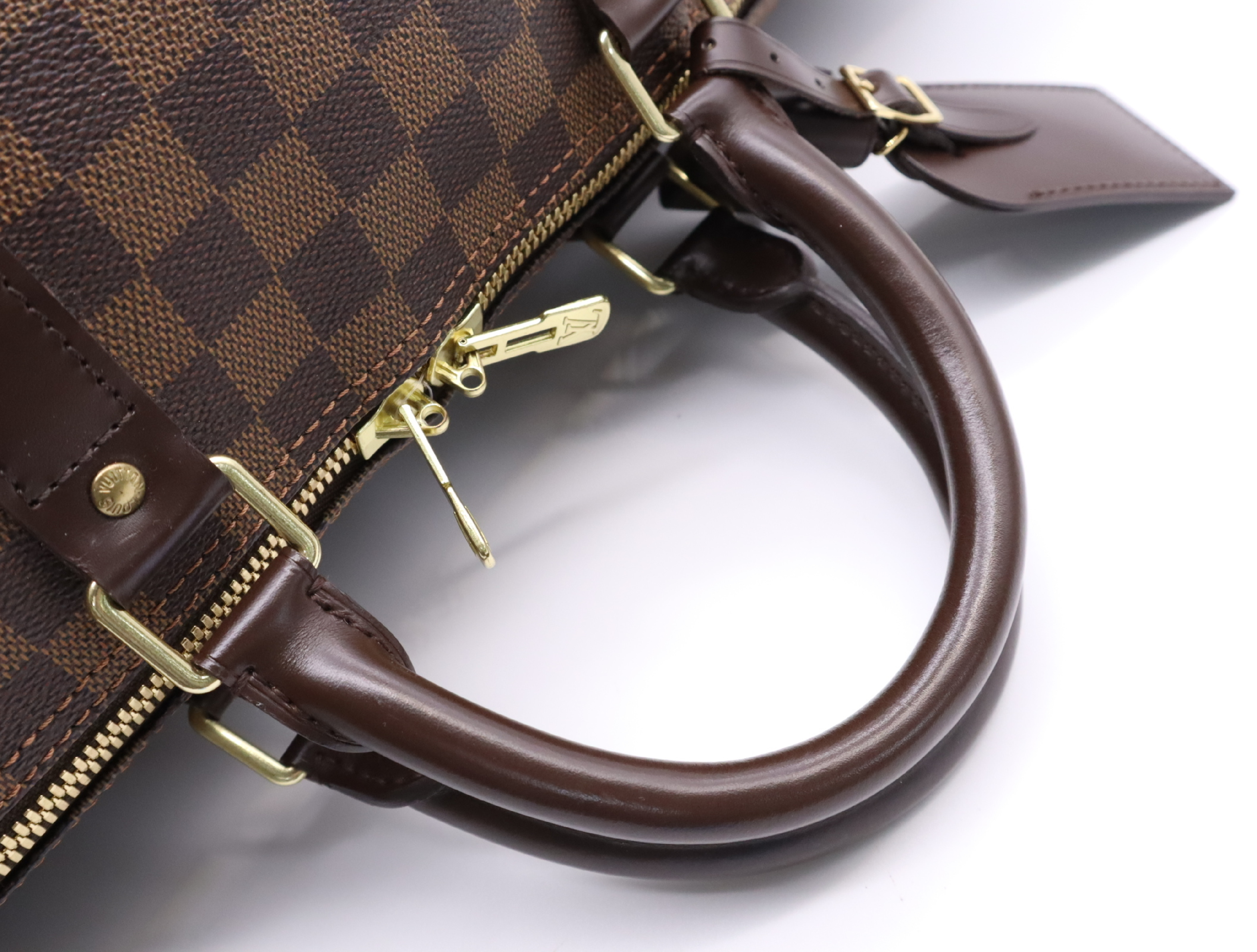 N41427 Damier Keepall 50 Boston bag with name tag, handle strap, and dust bag. — view 12