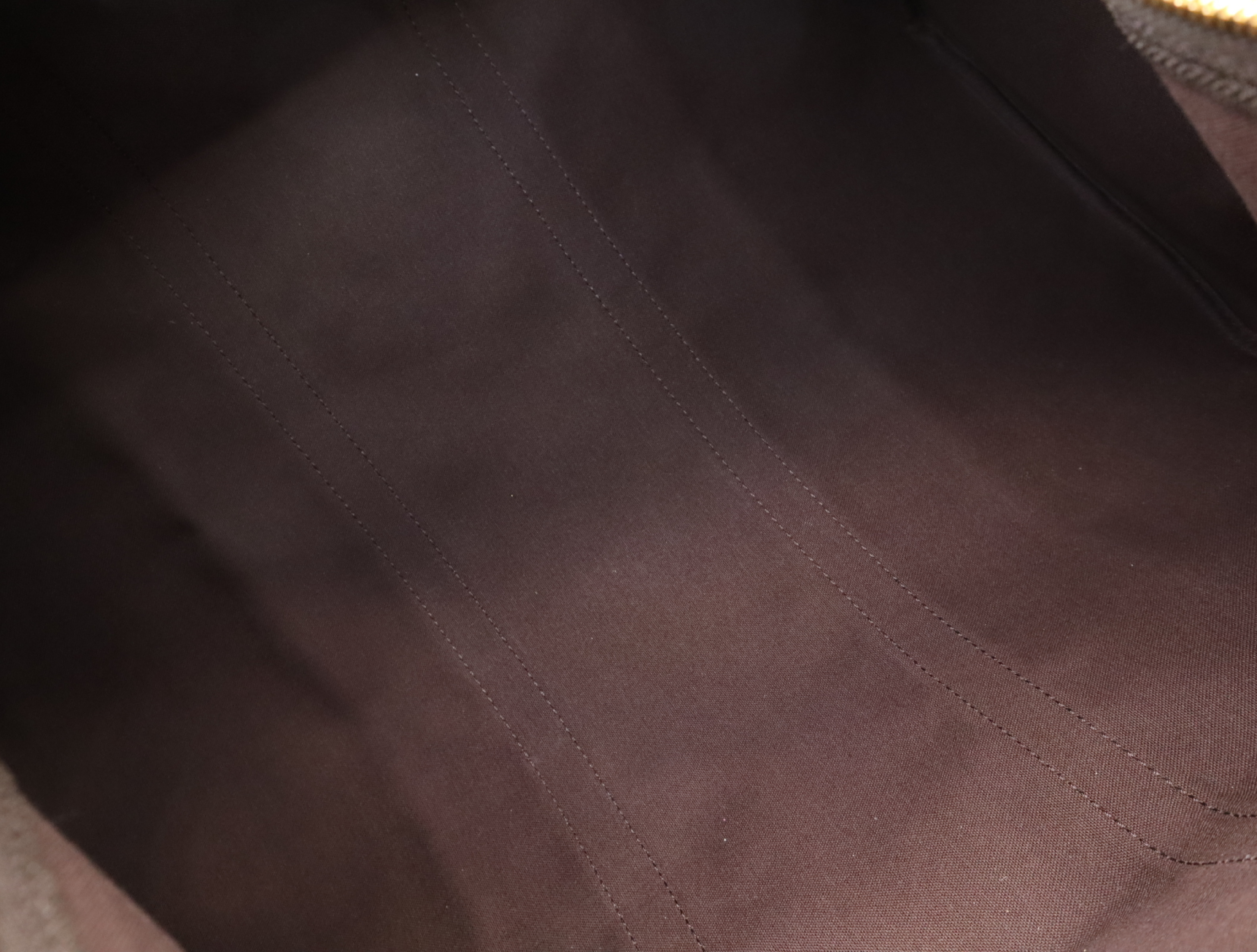 N41427 Damier Keepall 50 Boston bag with name tag, handle strap, and dust bag. — view 15