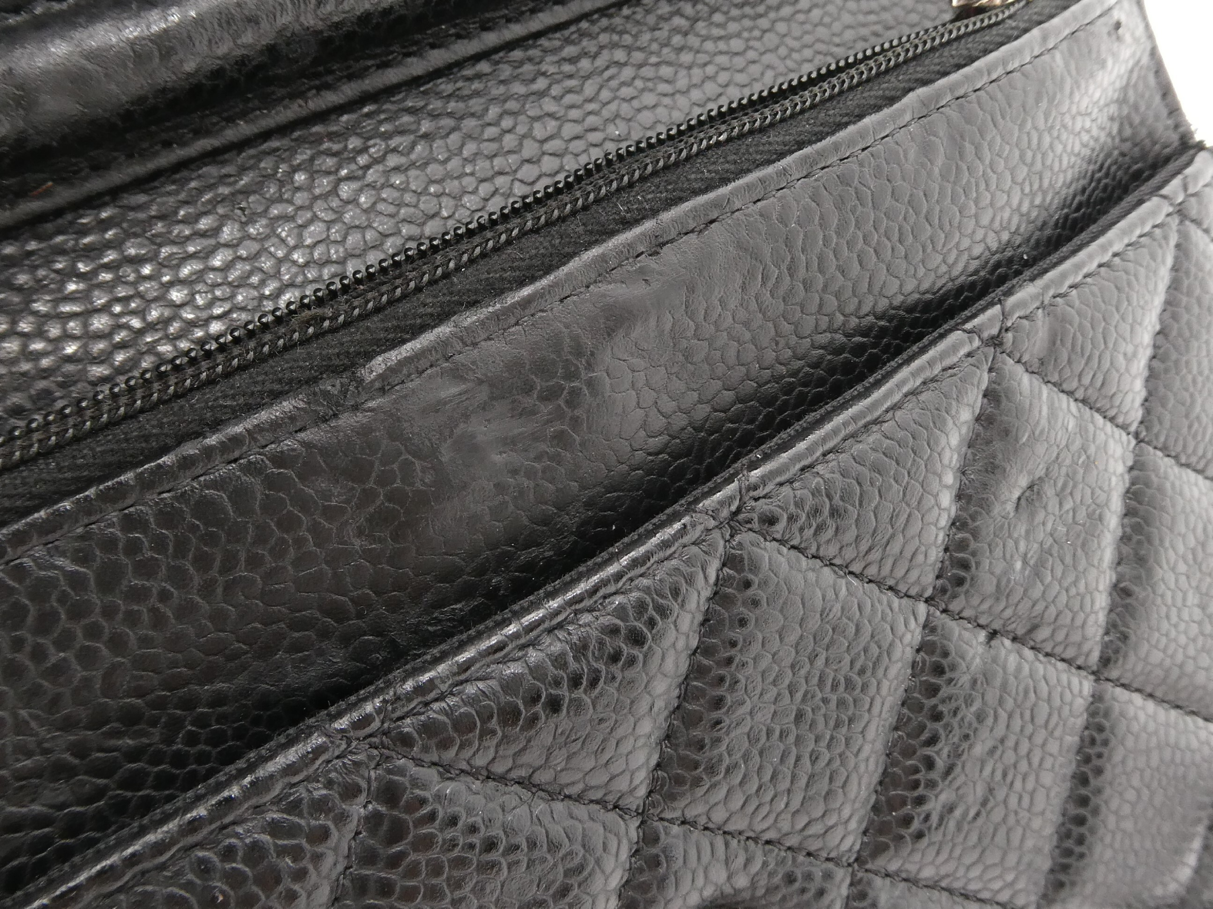 Matelassé Coco Mark Caviar Skin Chain Wallet Shoulder Bag — view 12