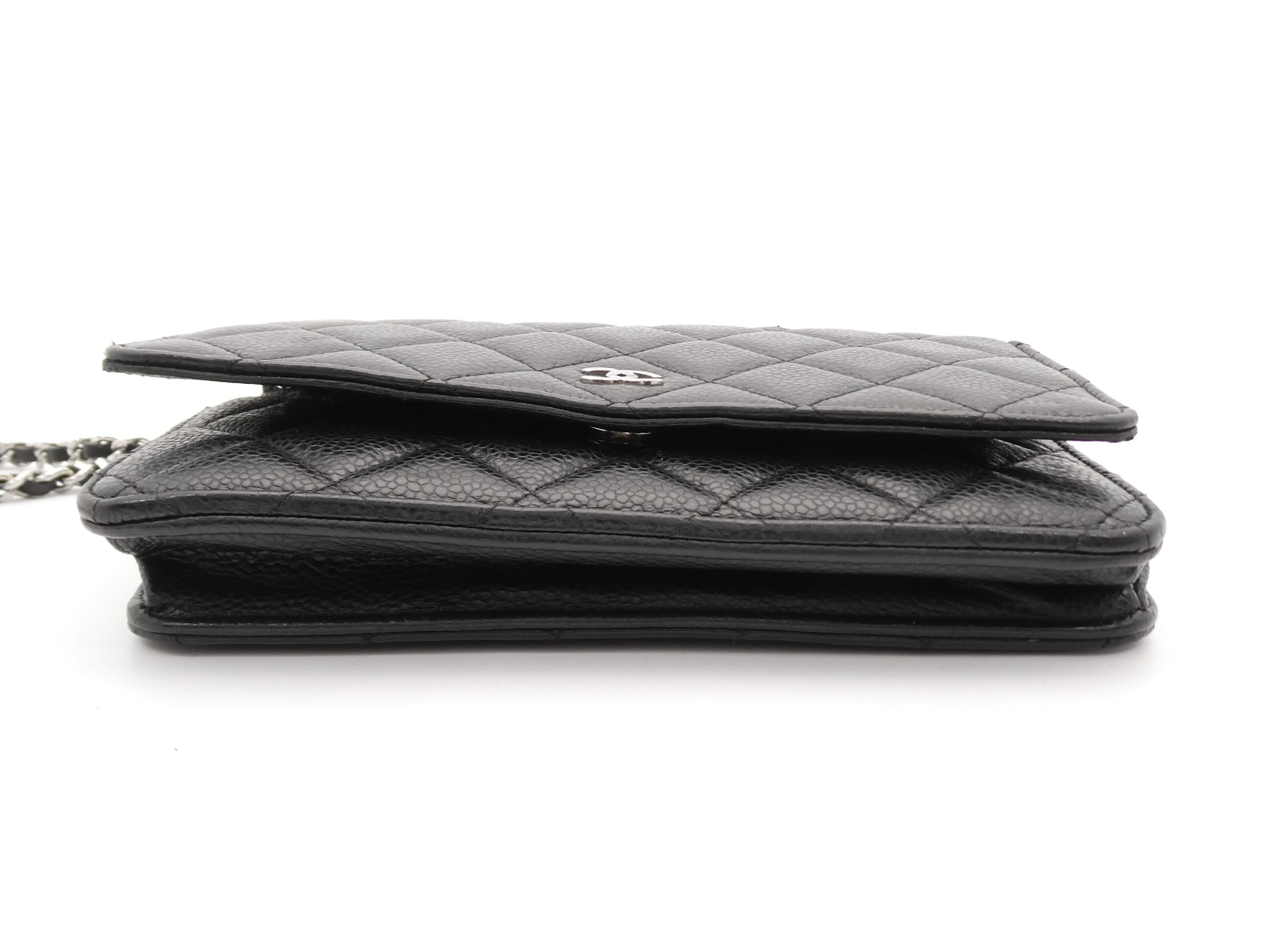 Matelassé Coco Mark Caviar Skin Chain Wallet Shoulder Bag — view 5