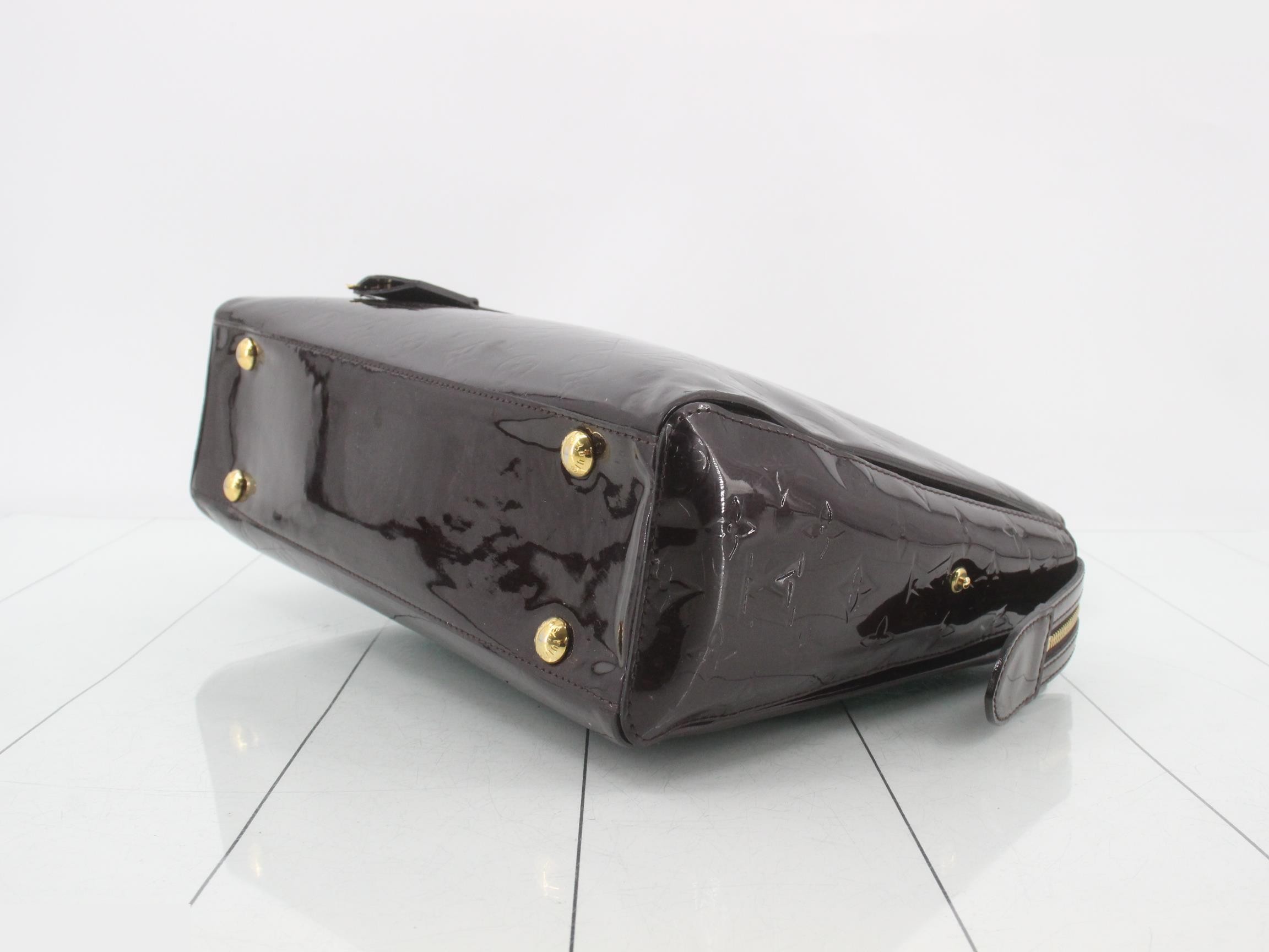 handbag — view 6