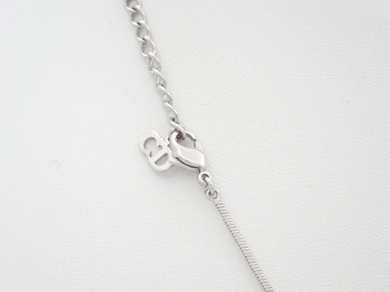 Trotter (precious metal) necklace pendant, chain approximately 42cm — view 2