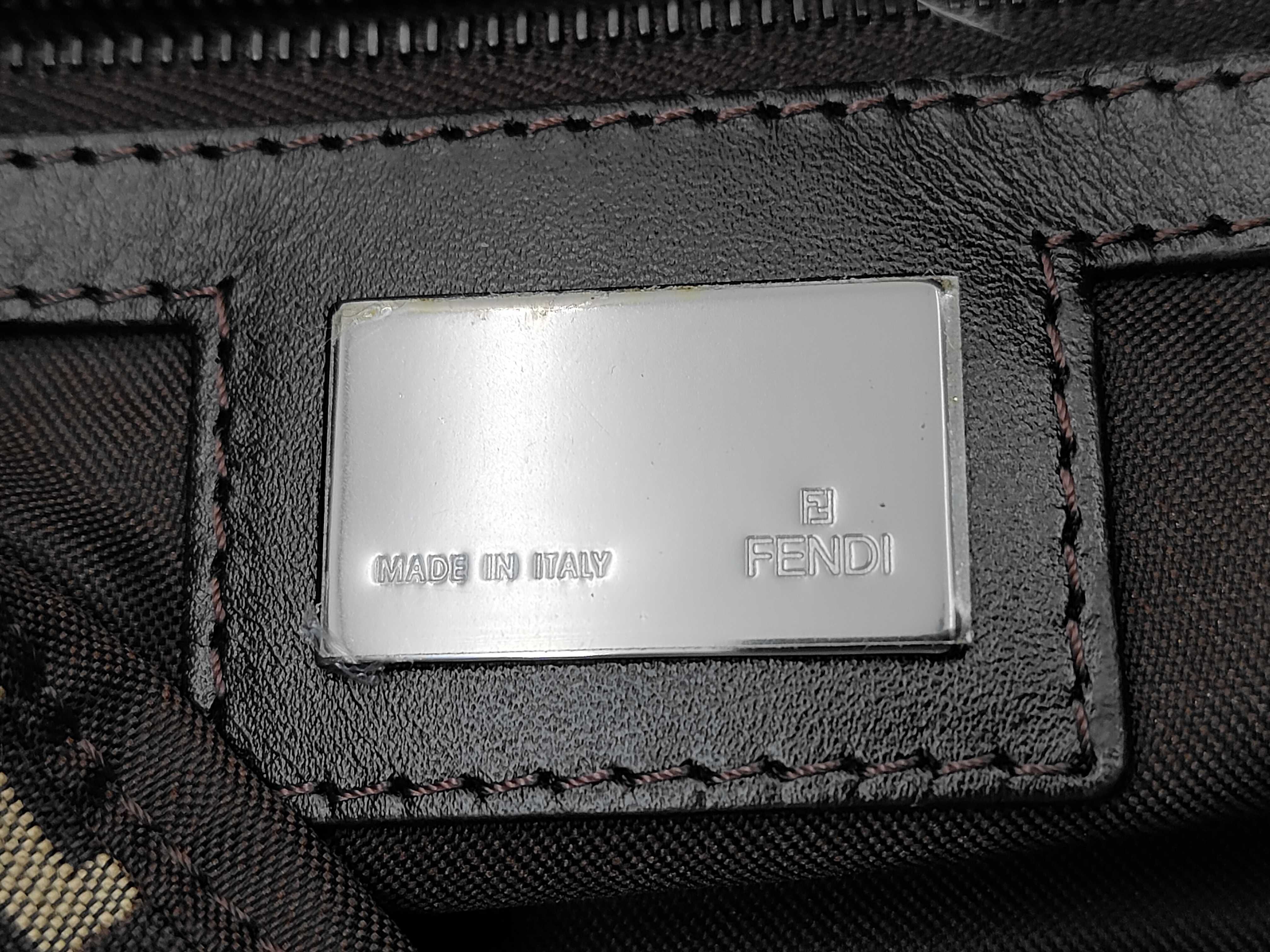 One-Shoulder Bag with Mamma Hardware — view 9