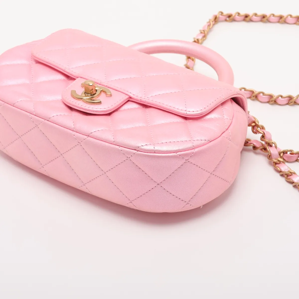 [Individually packaged] Chanel Matelassé Lambskin 2-Way Handbag, Pink with Gold Hardware, L14NH82A, Random Plate — view 3