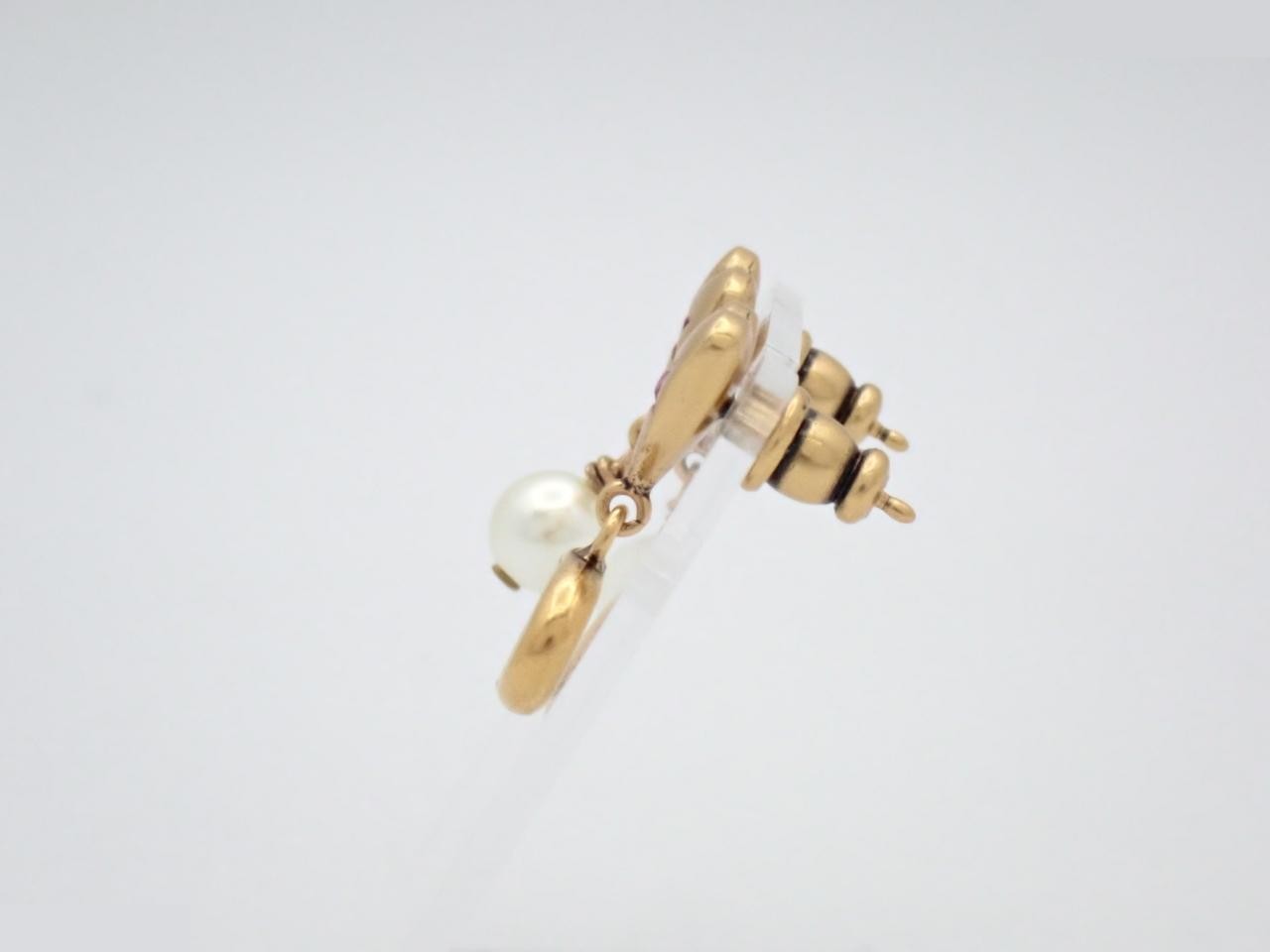 Gold earrings — view 3
