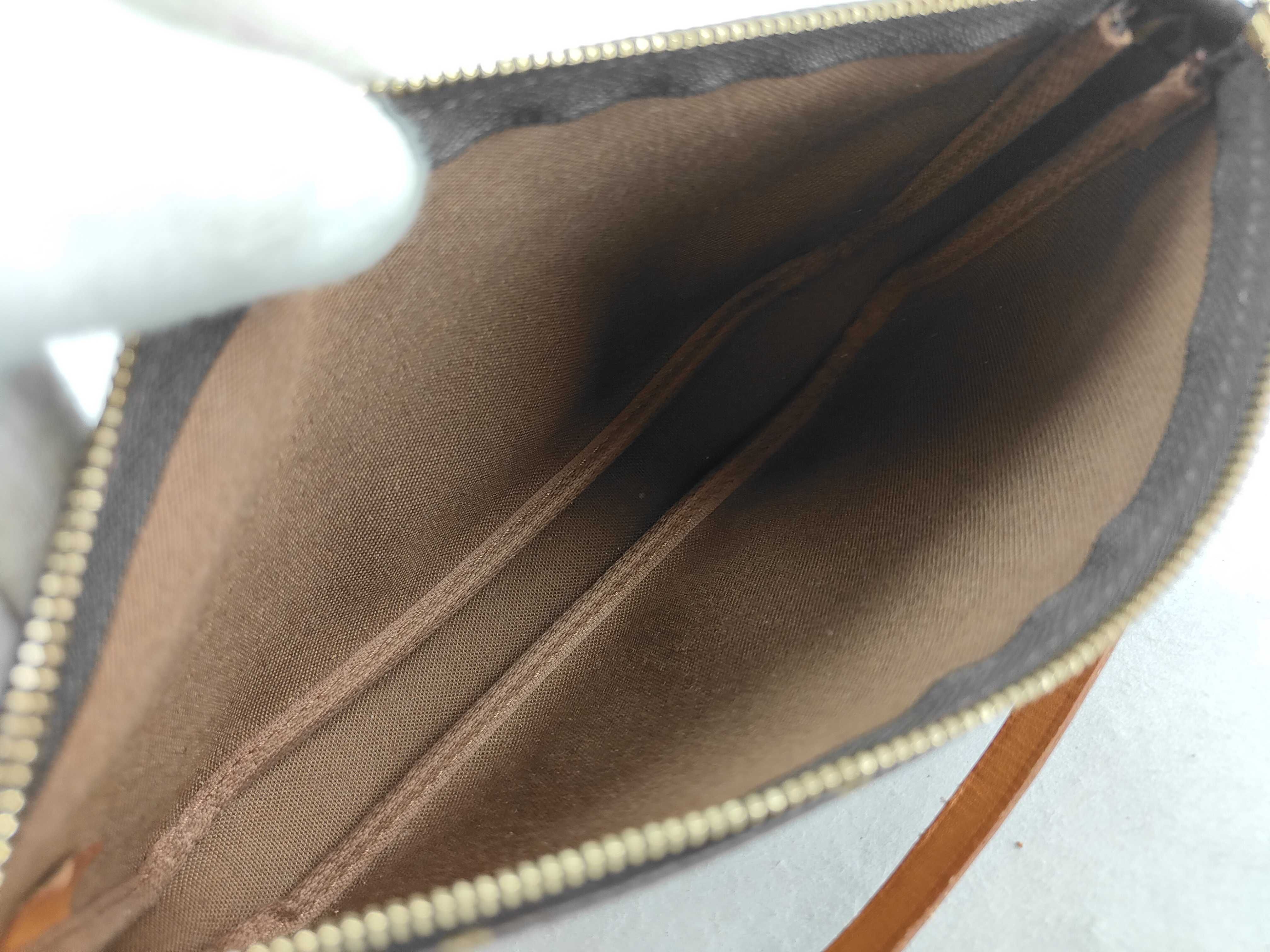 Monogram — view 12