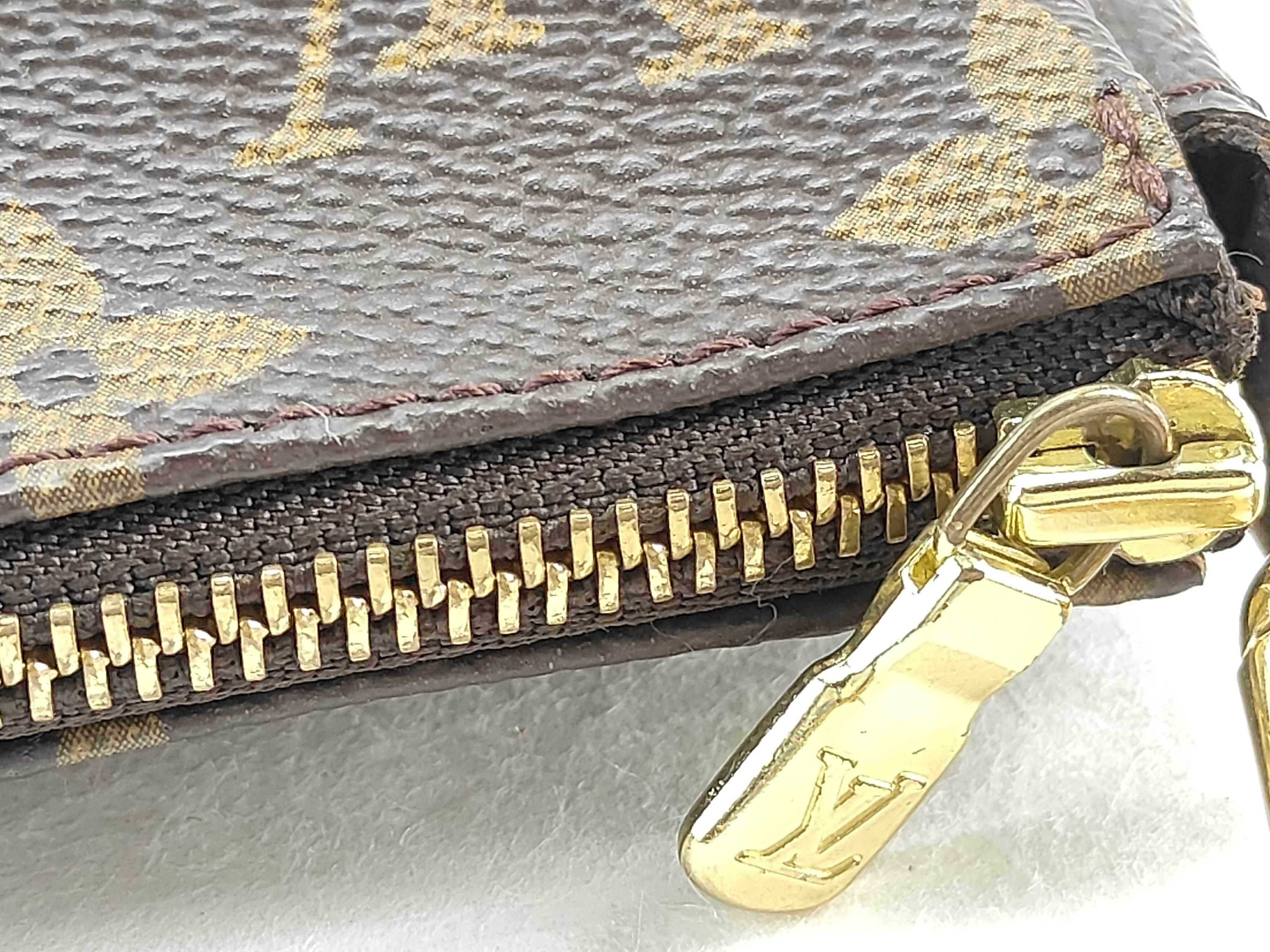 Monogram — view 8