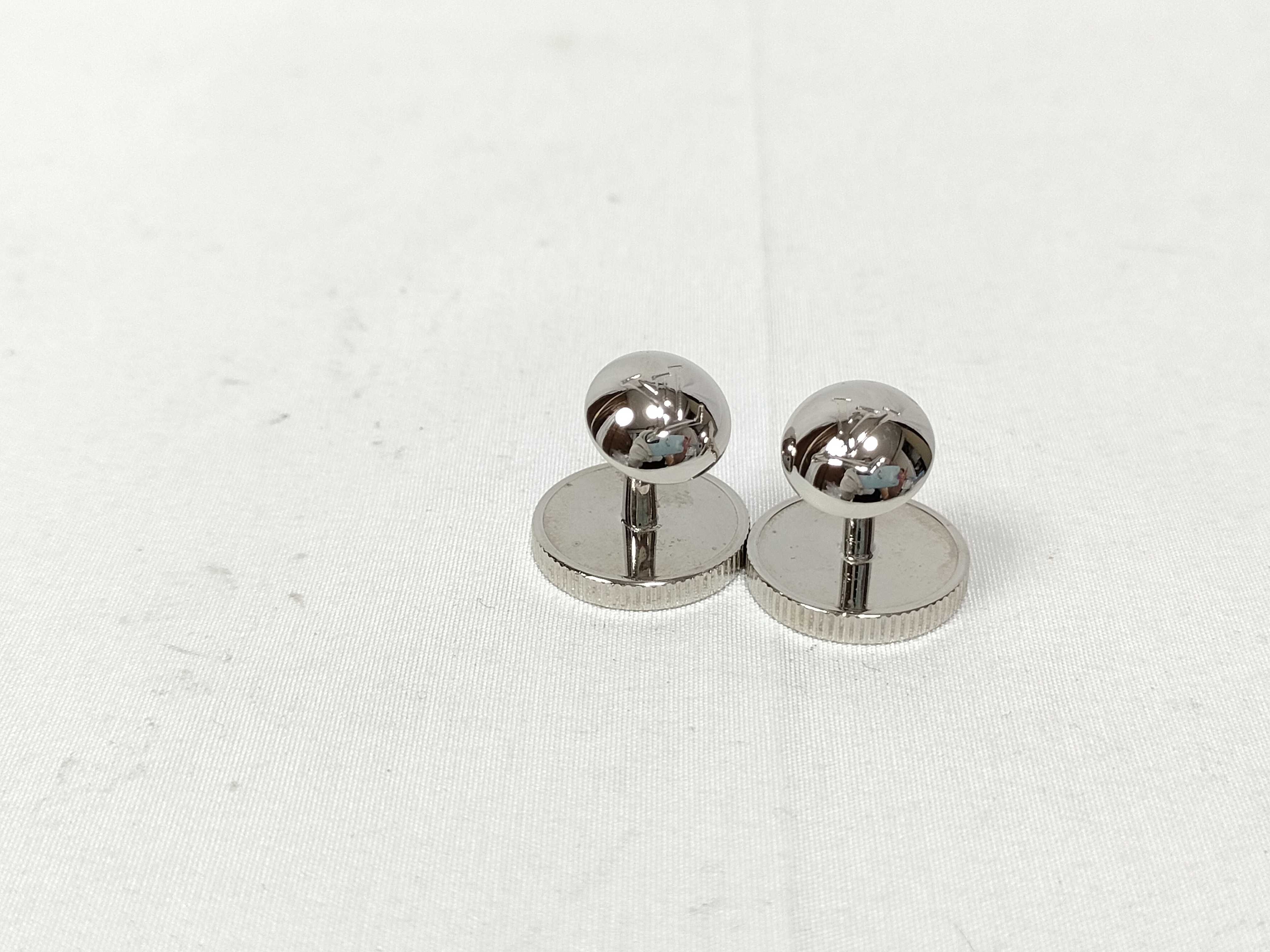 M63673 Silver Metal PVC Bouton de Manchette Medallion Cufflinks Tie Clip & Cufflinks — view 3