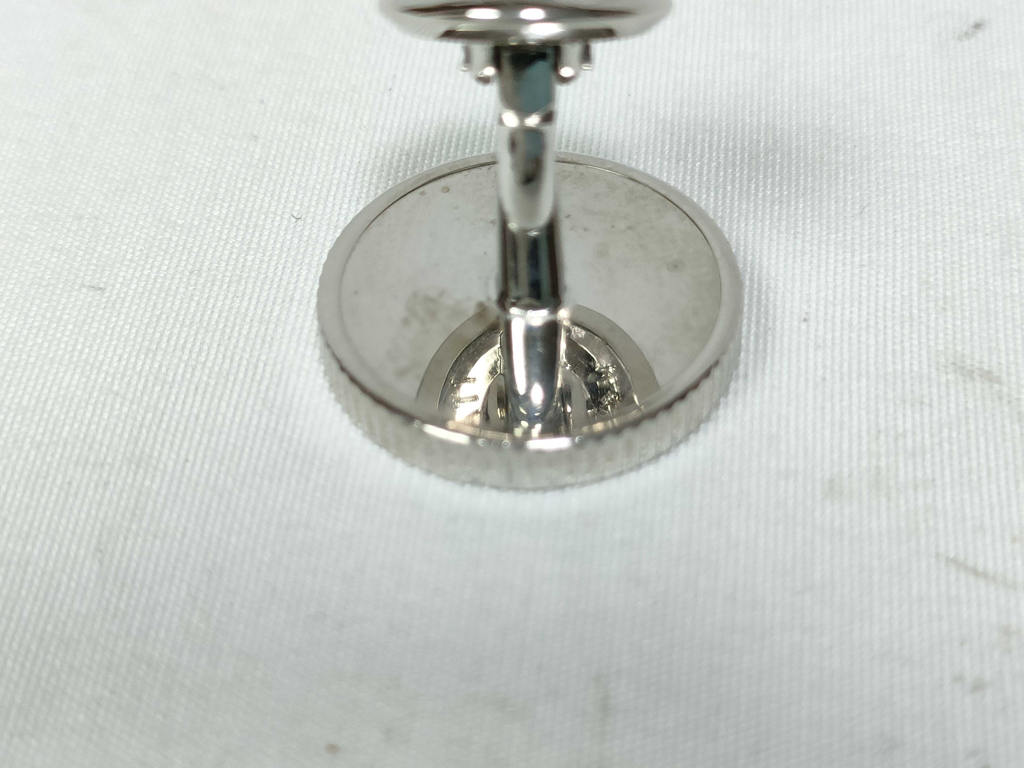 M63673 Silver Metal PVC Bouton de Manchette Medallion Cufflinks Tie Clip & Cufflinks — view 5