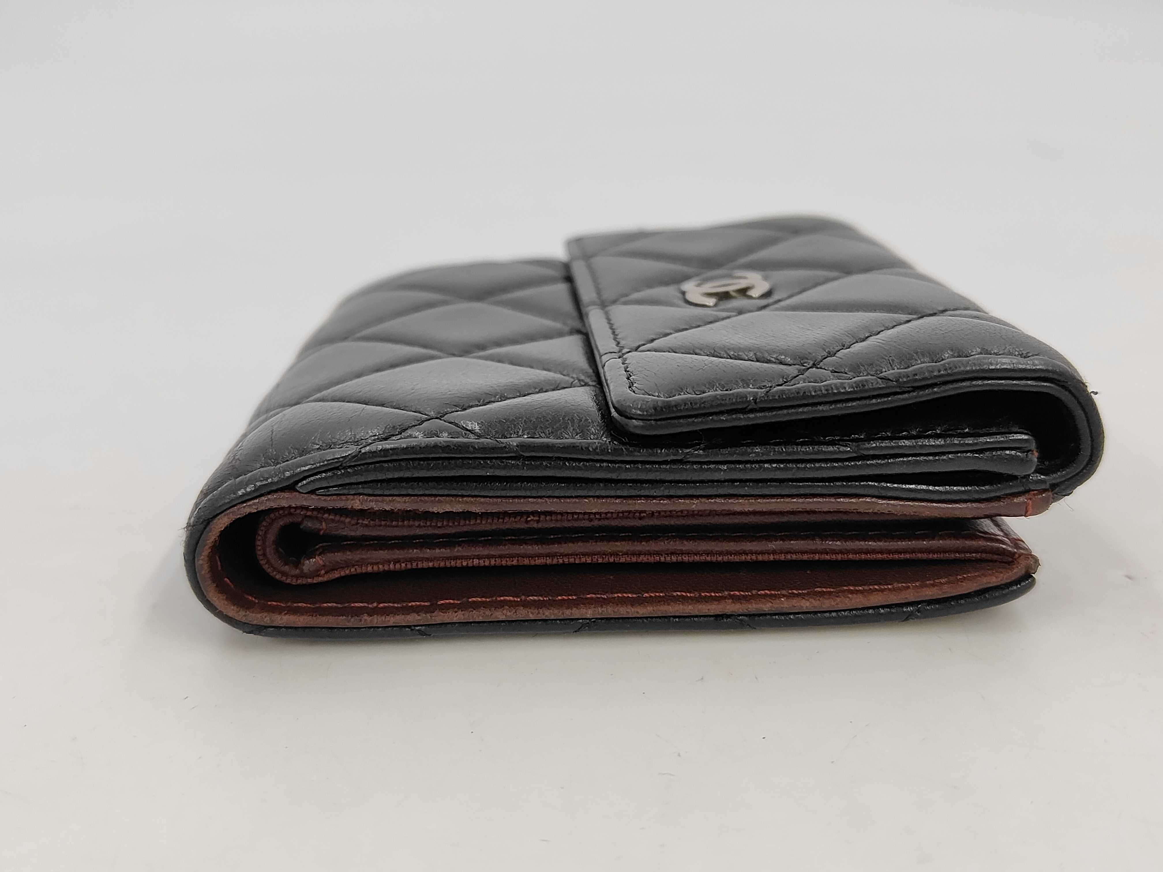 Matelassé Lambskin Bi-fold Wallet with Double Snap Closure, Seal/Card/Serial Number 21 Series, Dust Bag Included — view 5