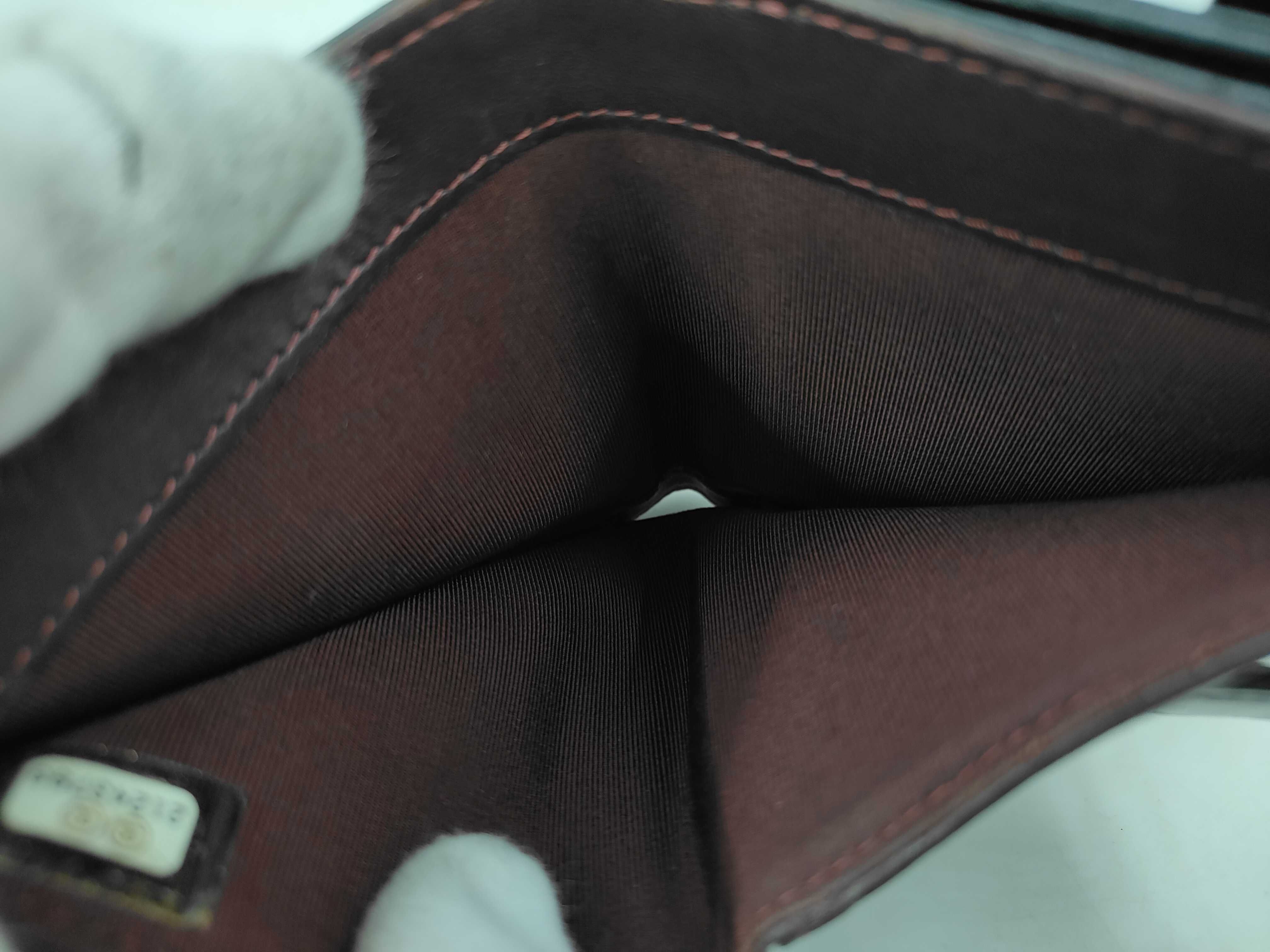 Matelassé Lambskin Bi-fold Wallet with Double Snap Closure, Seal/Card/Serial Number 21 Series, Dust Bag Included — view 10