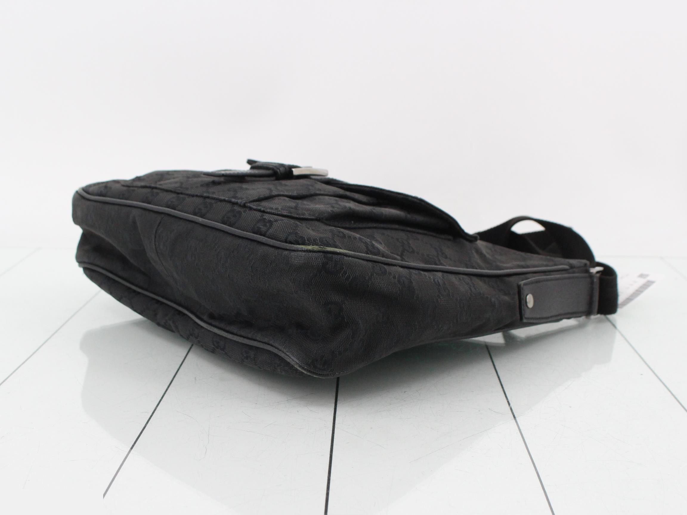 GG Canvas (Bag) - Shoulder Bag - Black — view 6