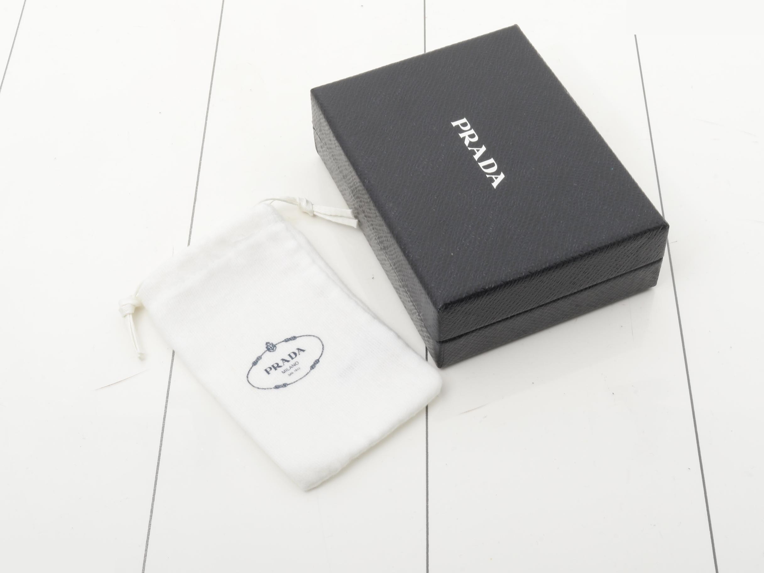 Charm — view 4