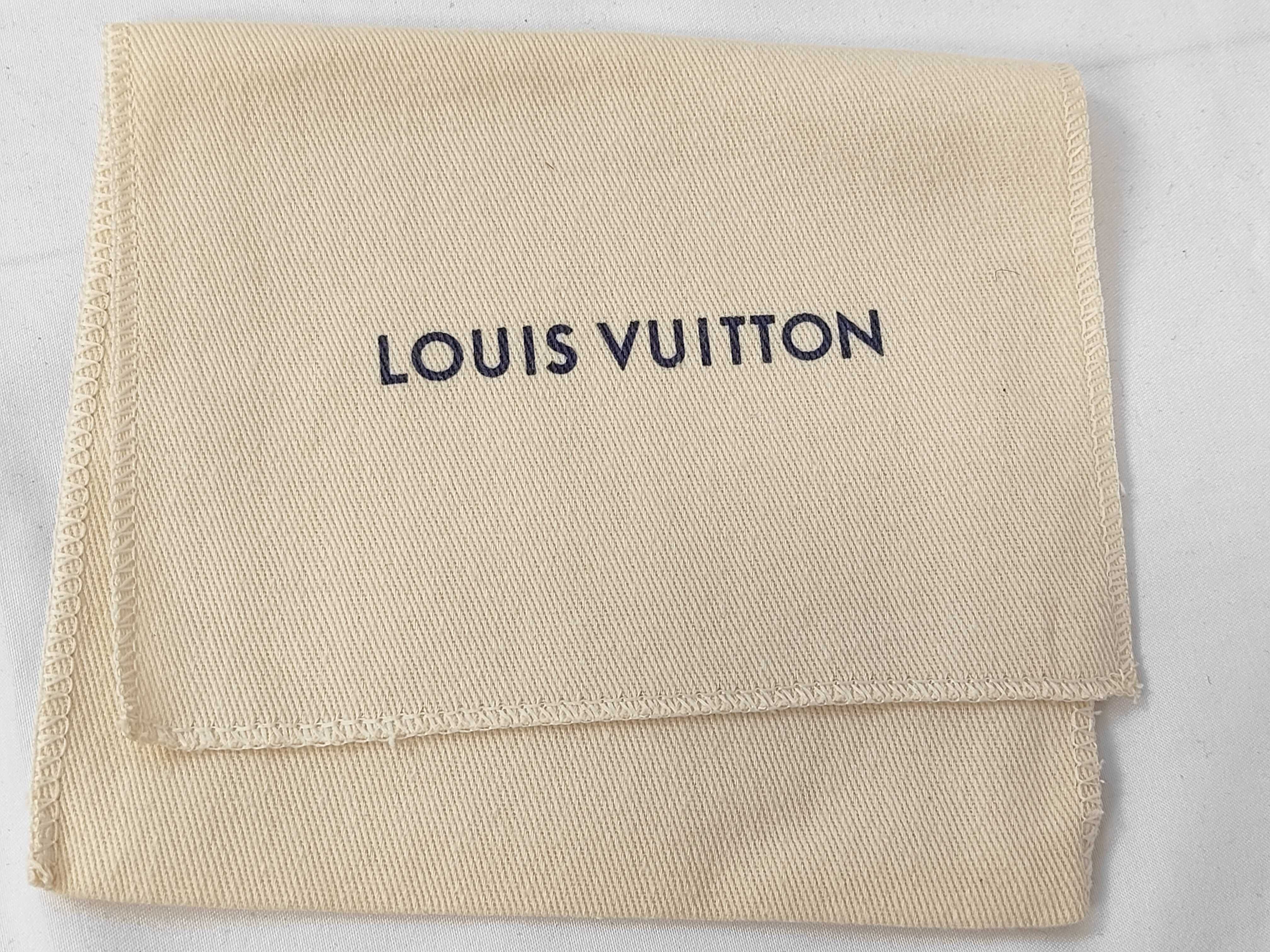 dust bags (12 pieces, including bag size) and dust bags (brand empty box). — view 3