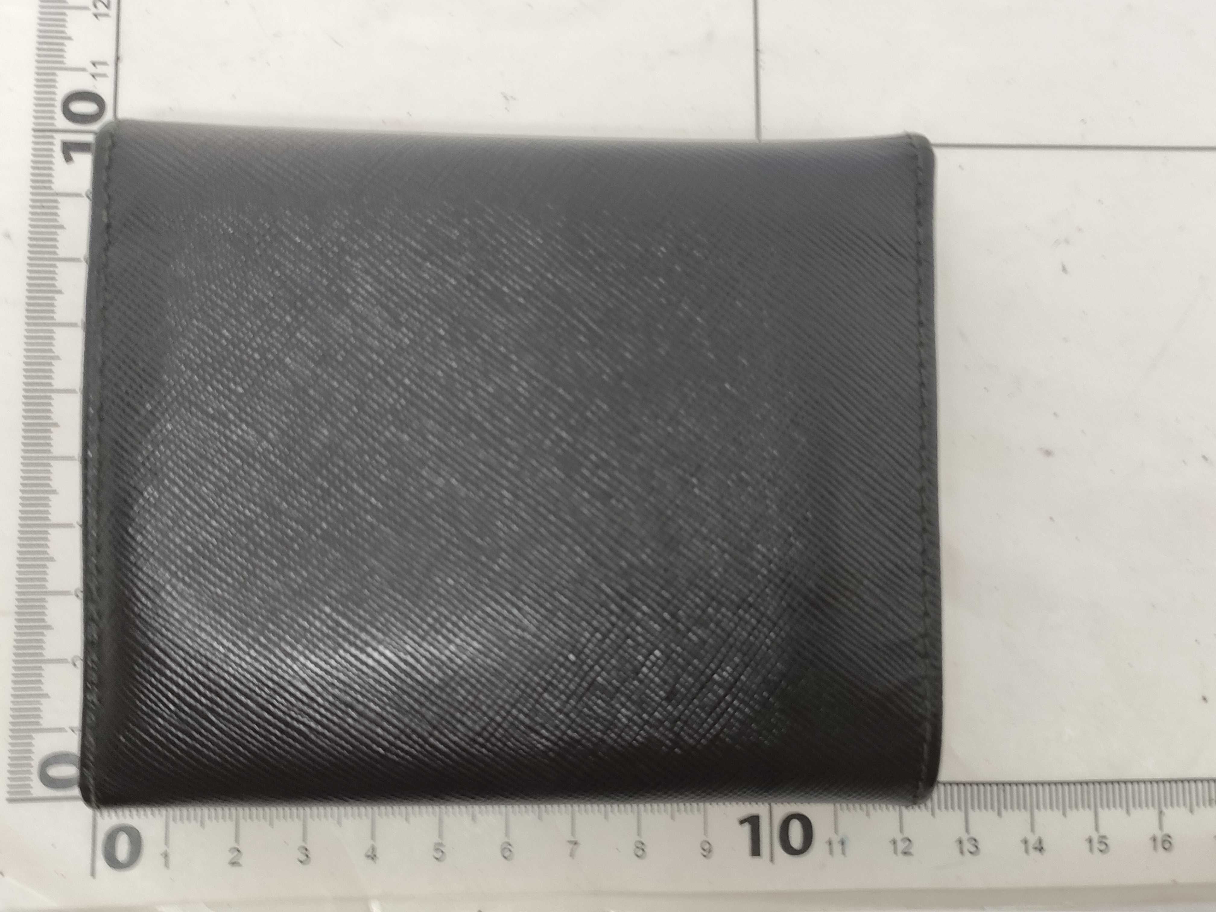 wallet — view 2