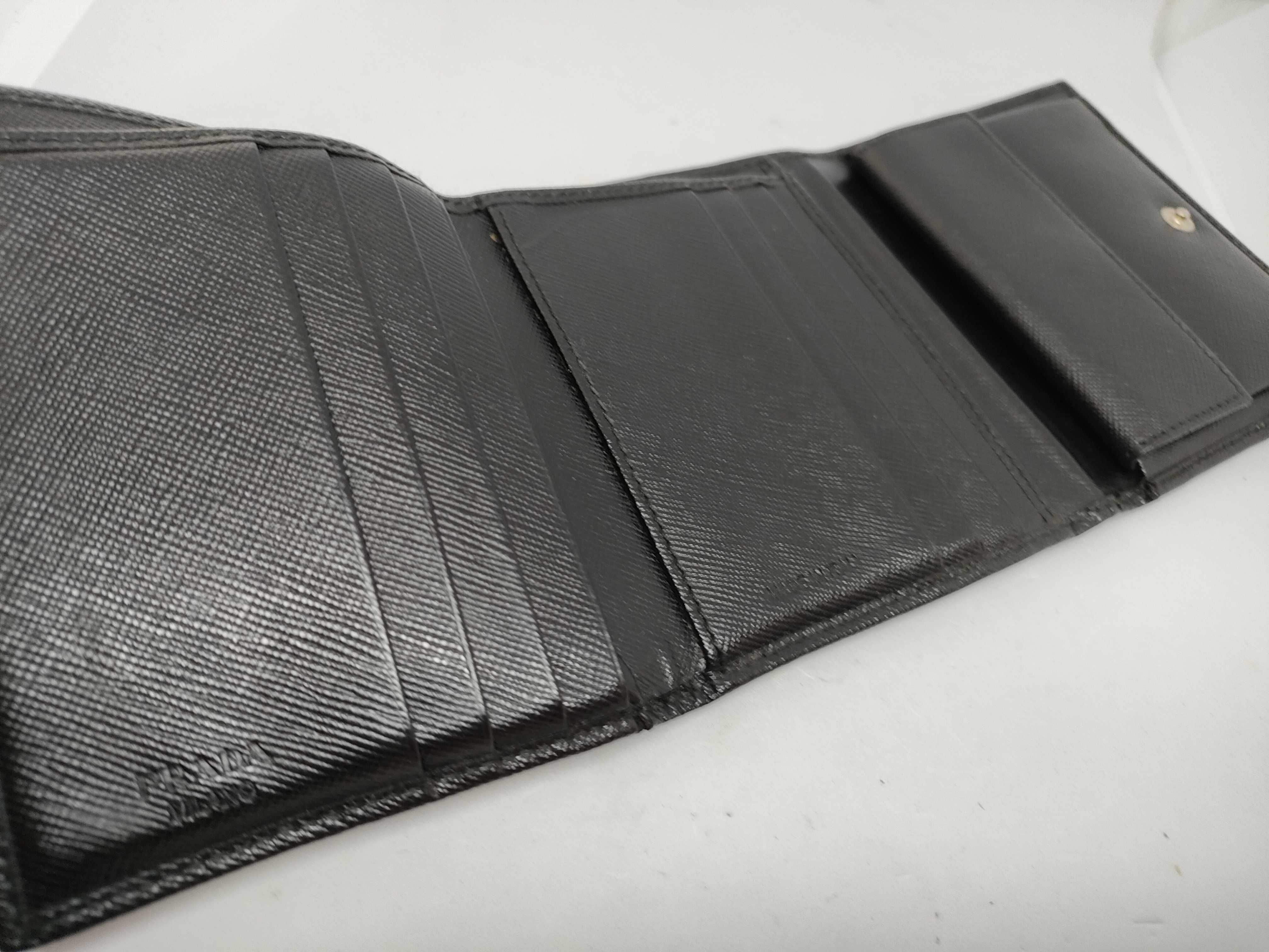 wallet — view 5