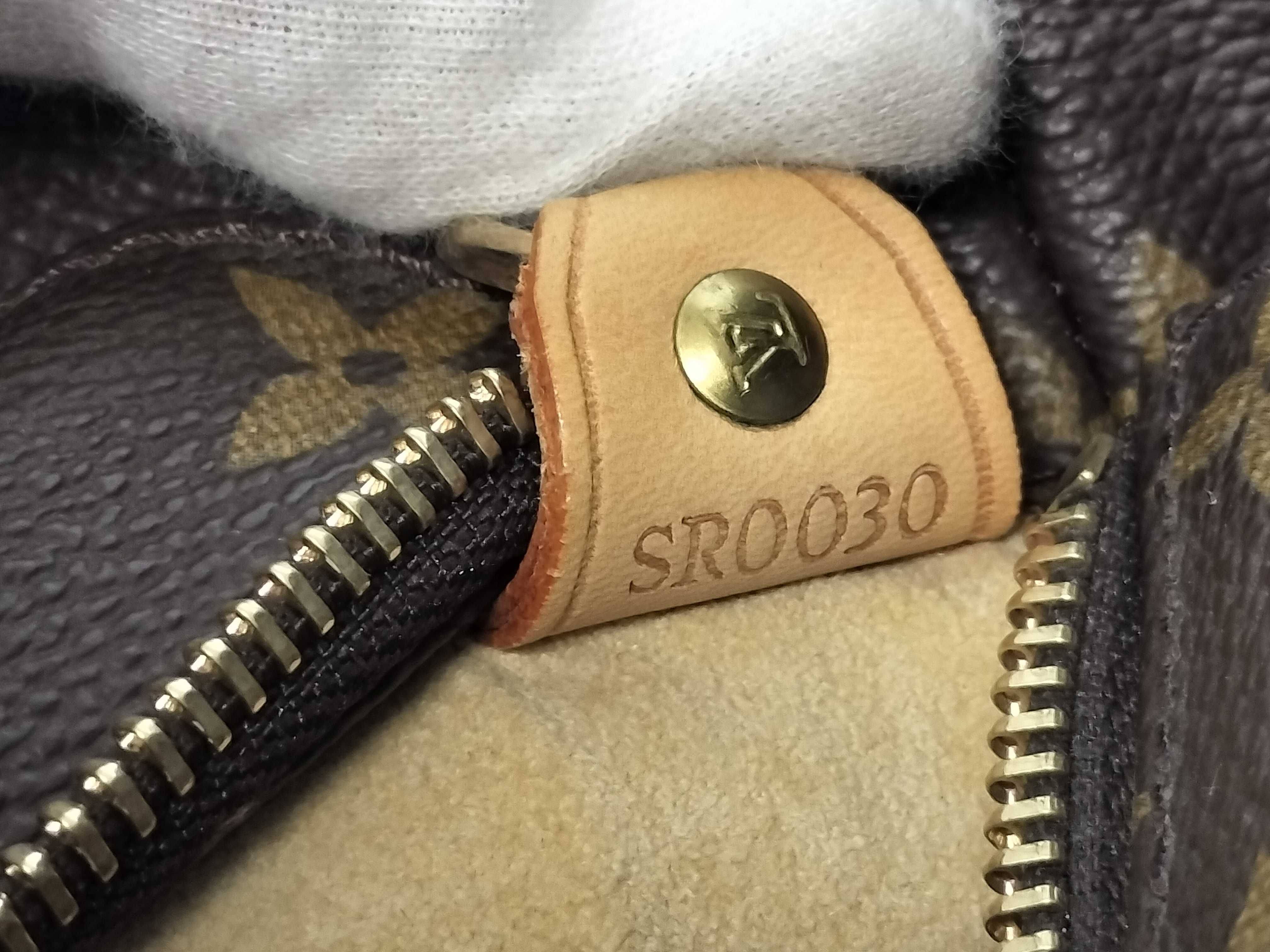 Monogram M51155 Luco Tote Bag — view 9