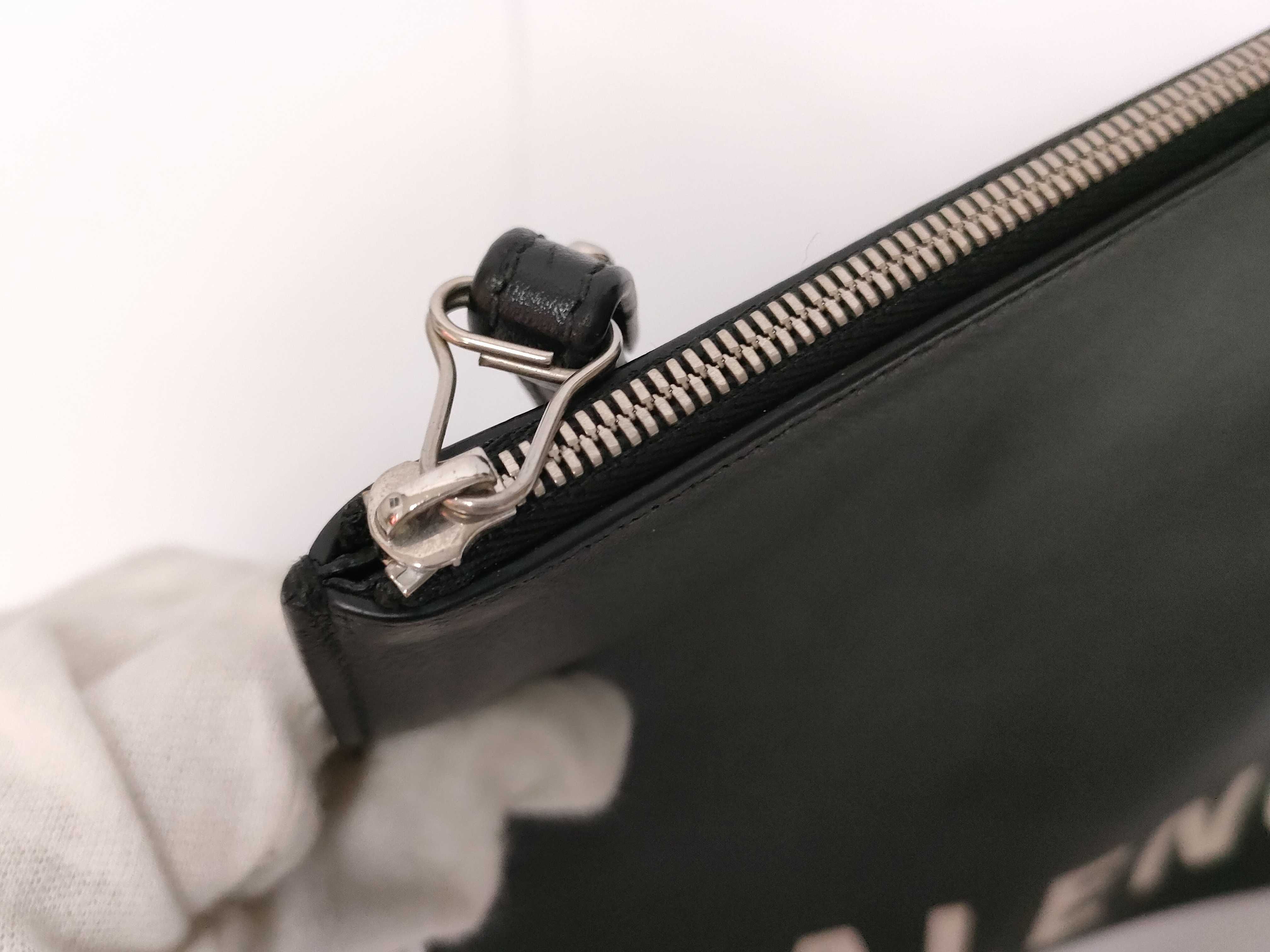 Logo Clutch Bag Black — view 8