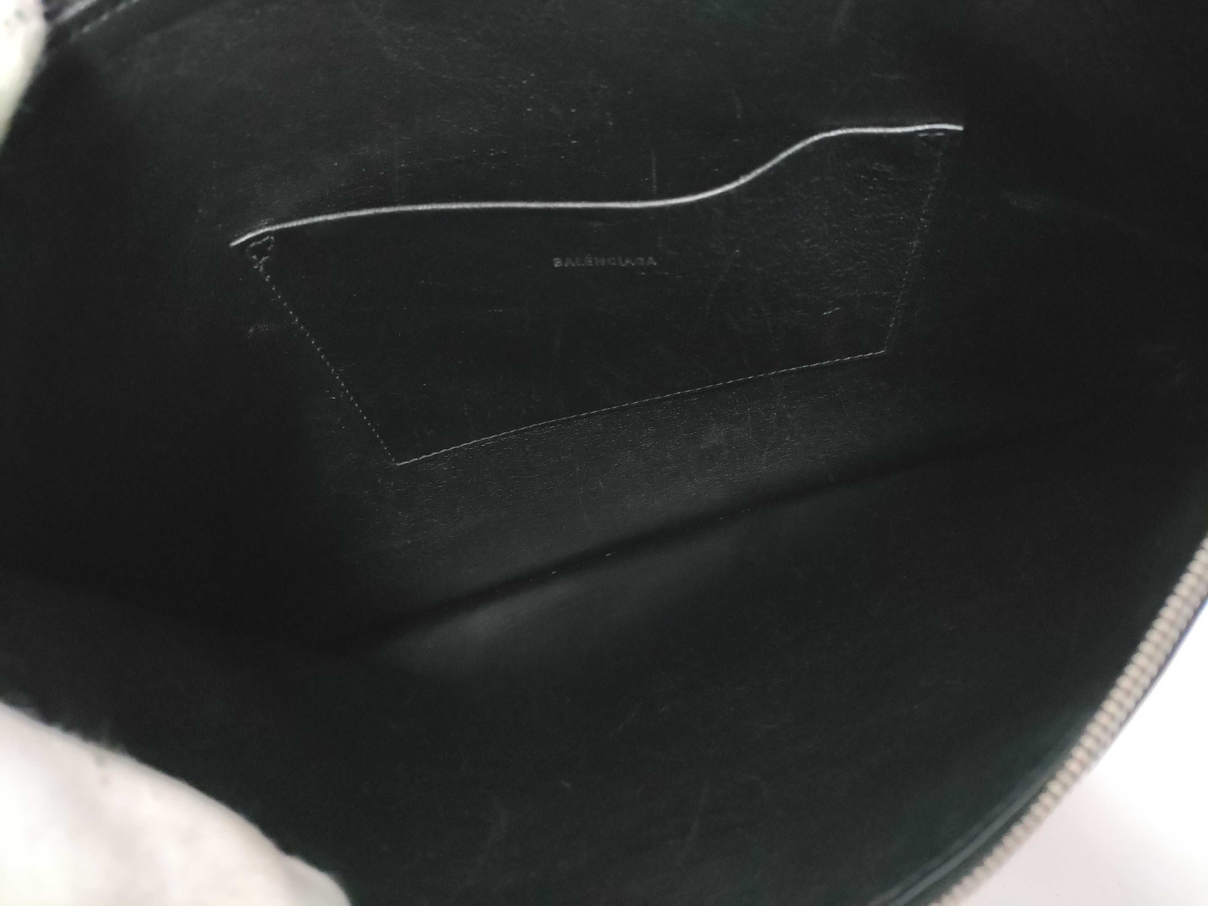 Logo Clutch Bag Black — view 9
