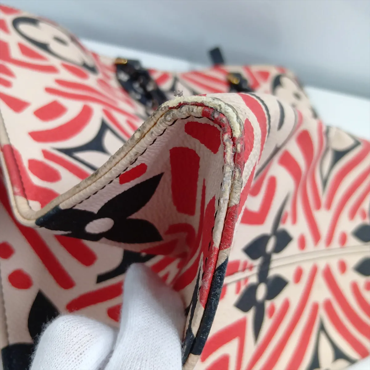 LV Crafty OnTheGo GM M45358 FN2260 Red x Black (RFID detected) — view 13