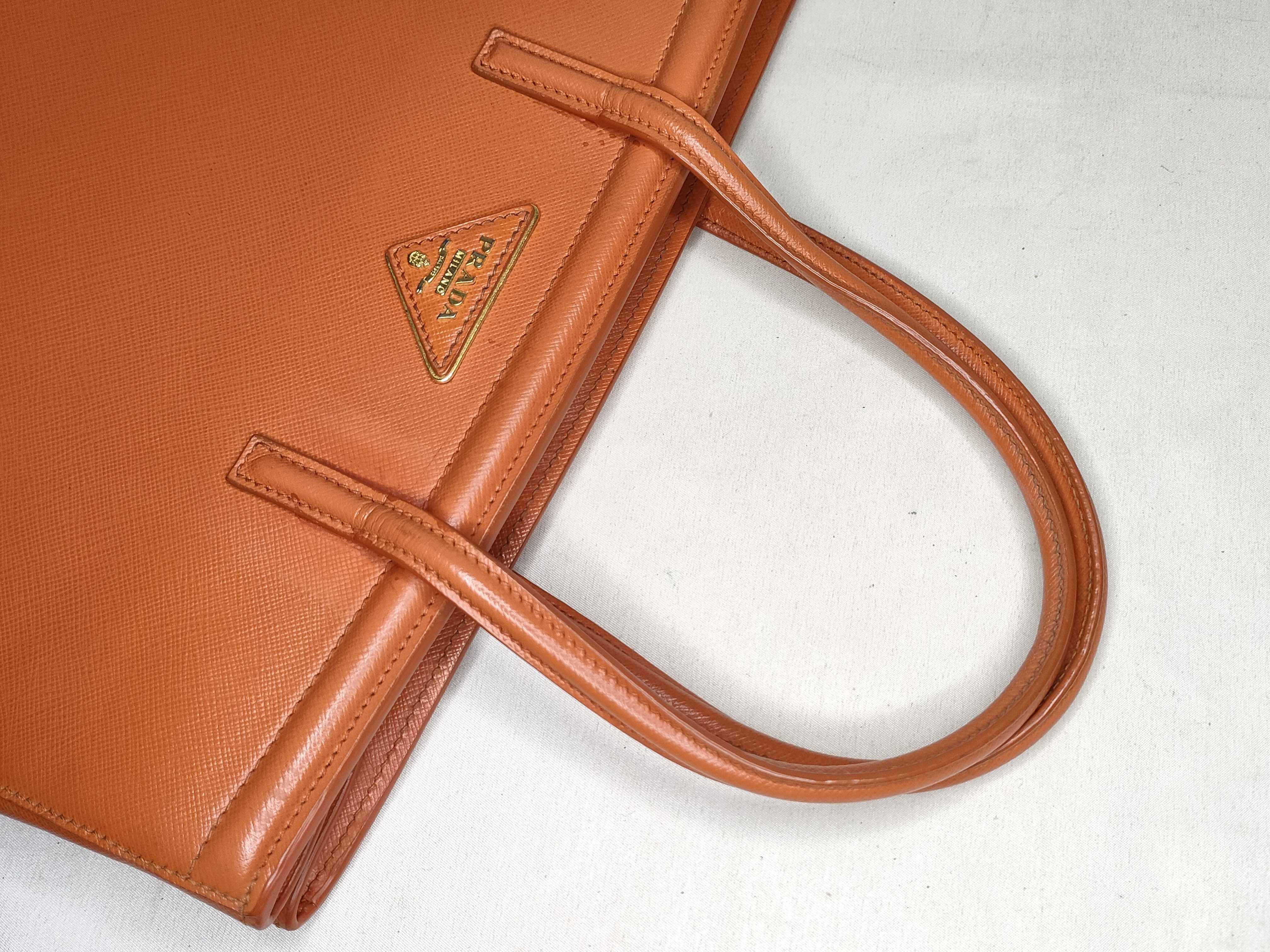 Saffiano 2-Way Handbag Brown Handbag — view 3