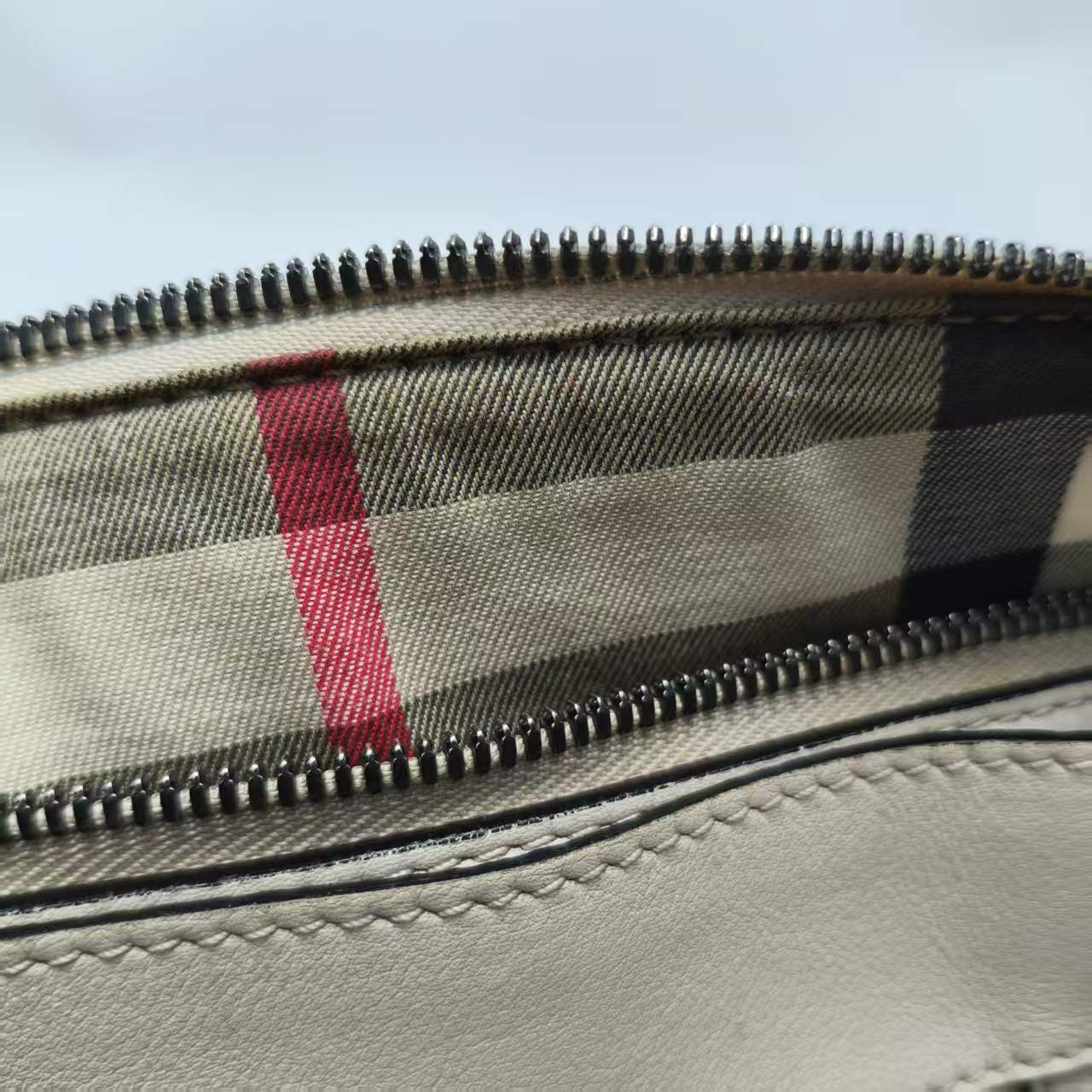 【*Shipped from: China*】BURBERRY Leather Shoulder Bag — view 14