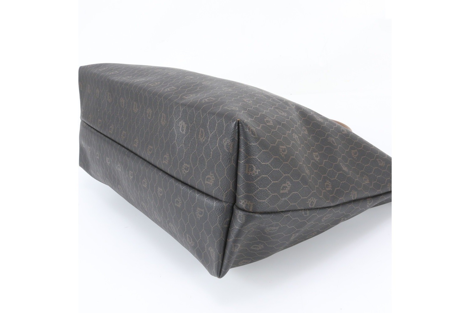 Honeycomb Leather Boston Bag - Perfect for Business Trips, Travel, and Totes — view 5