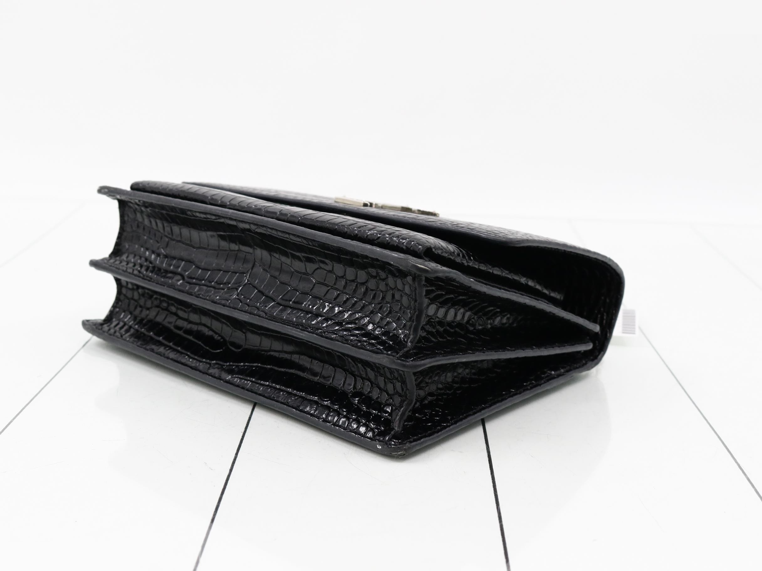 Cassandra Chain Shoulder Bag — view 6