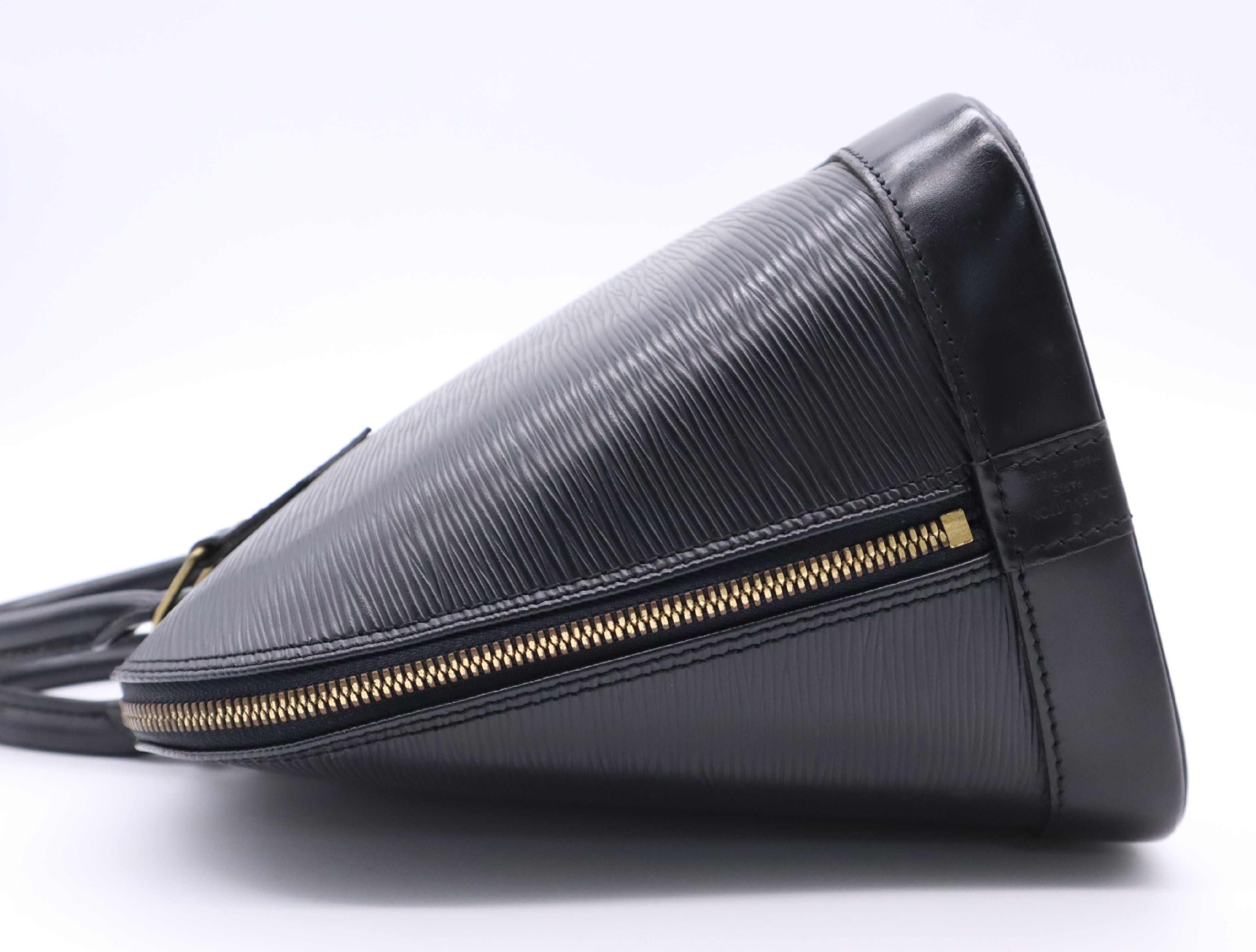 M52142 Epi Alma Noir Handbag — view 3