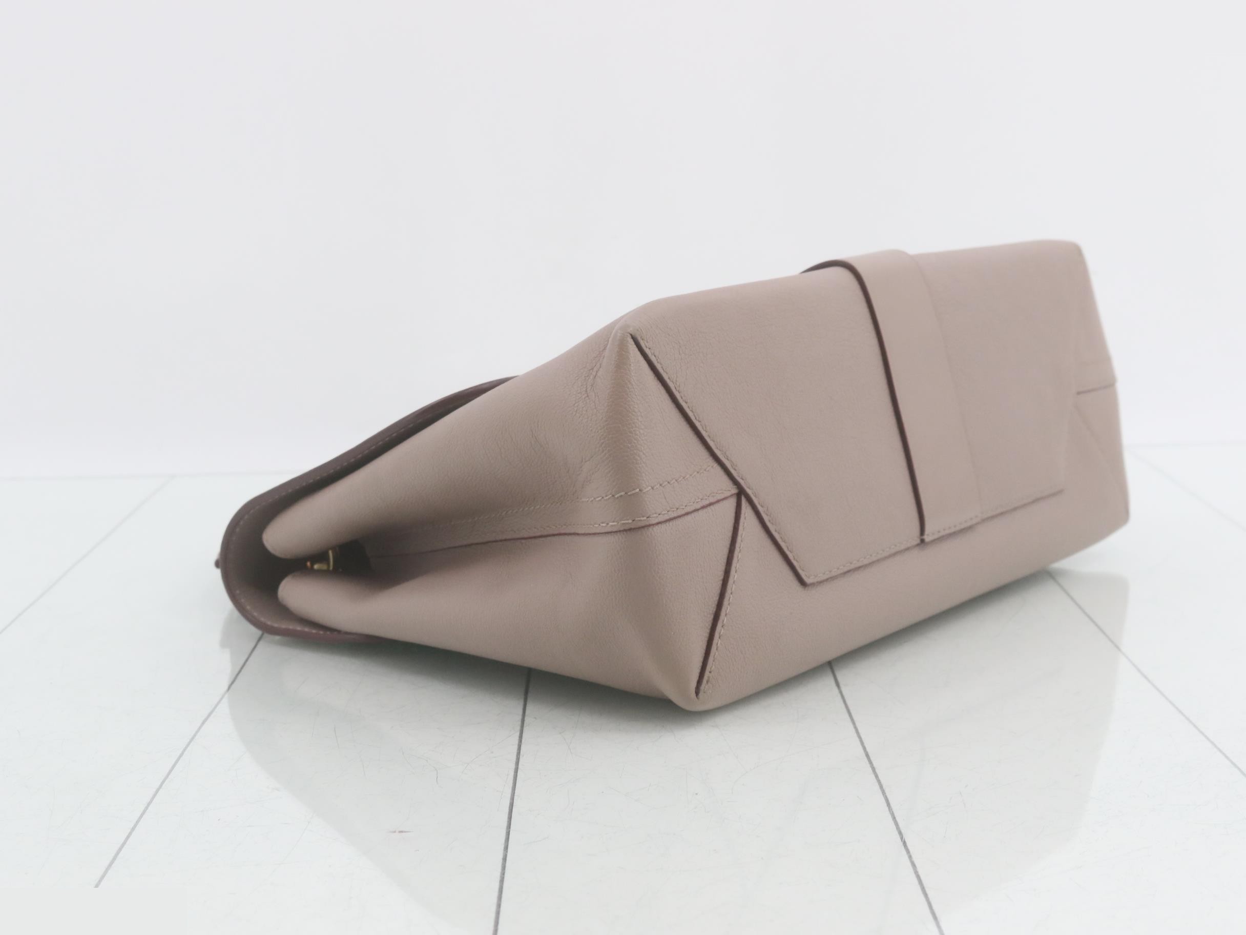 Very One-Handle Bag, Mastic Raisin, 2-Way Handbag — view 5
