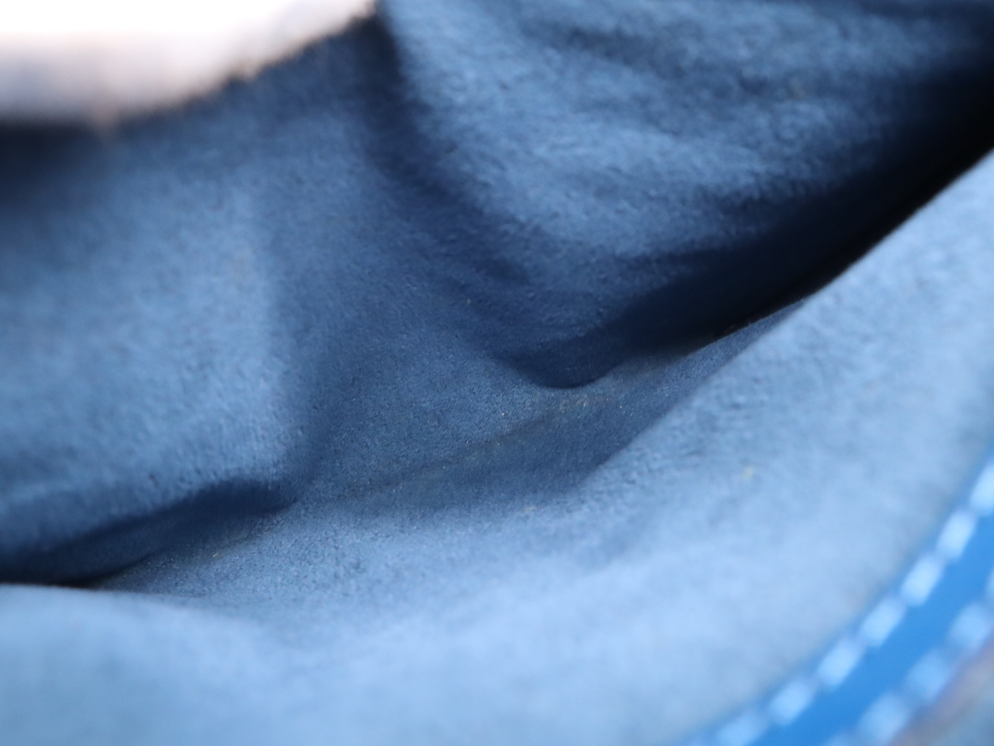 M52275 Epi Saint Jacques Toledo Blue Handbag — view 12