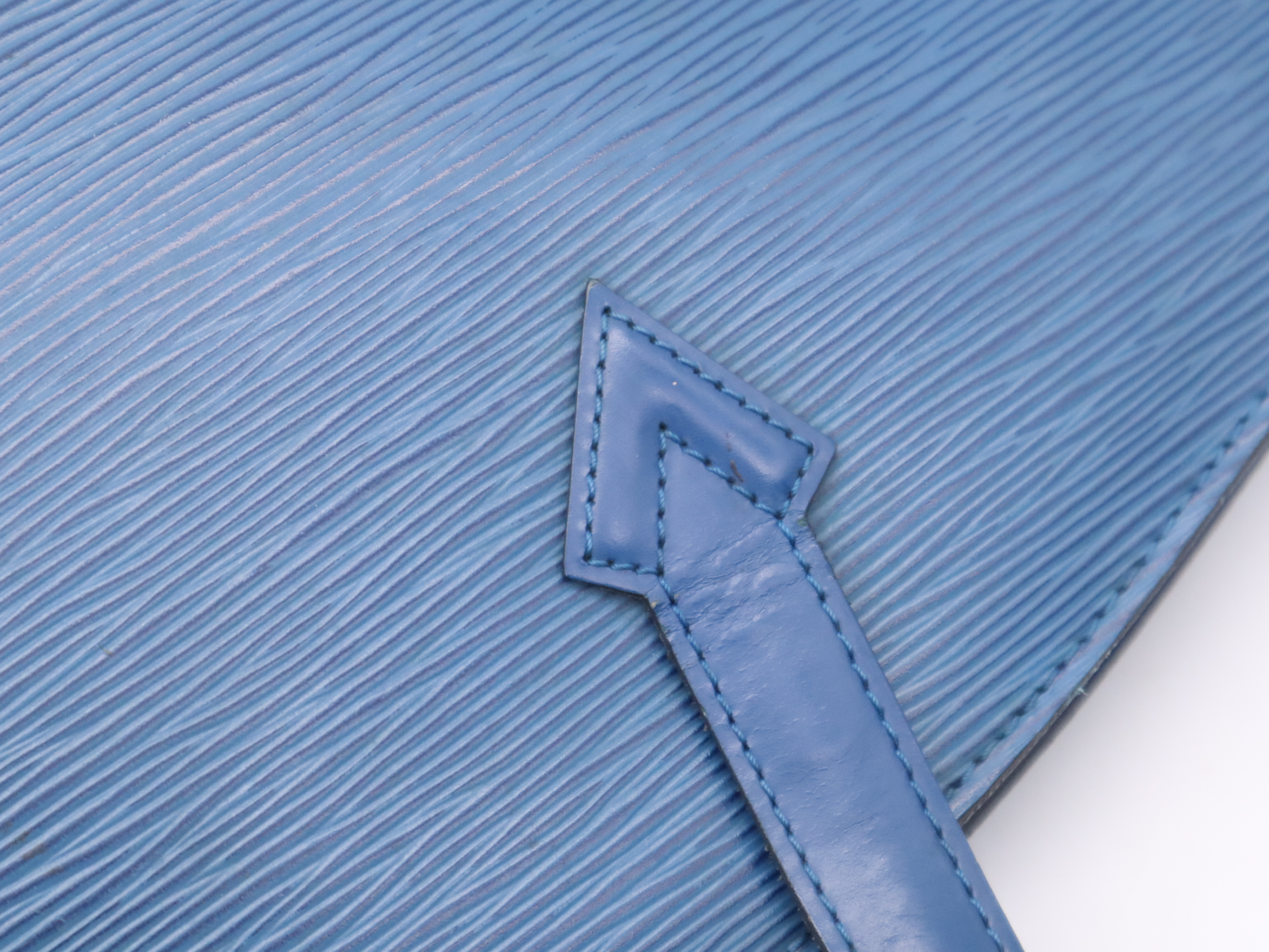 M52275 Epi Saint Jacques Toledo Blue Handbag — view 8