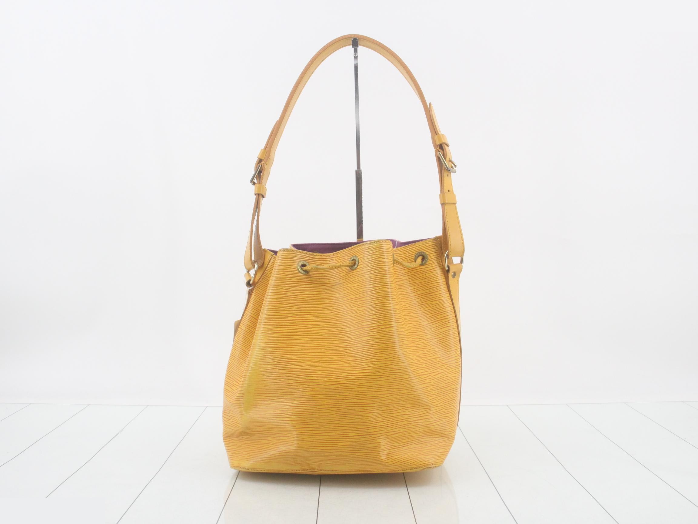 Epi Petit Noé Tassili Yellow Shoulder Bag — view 2